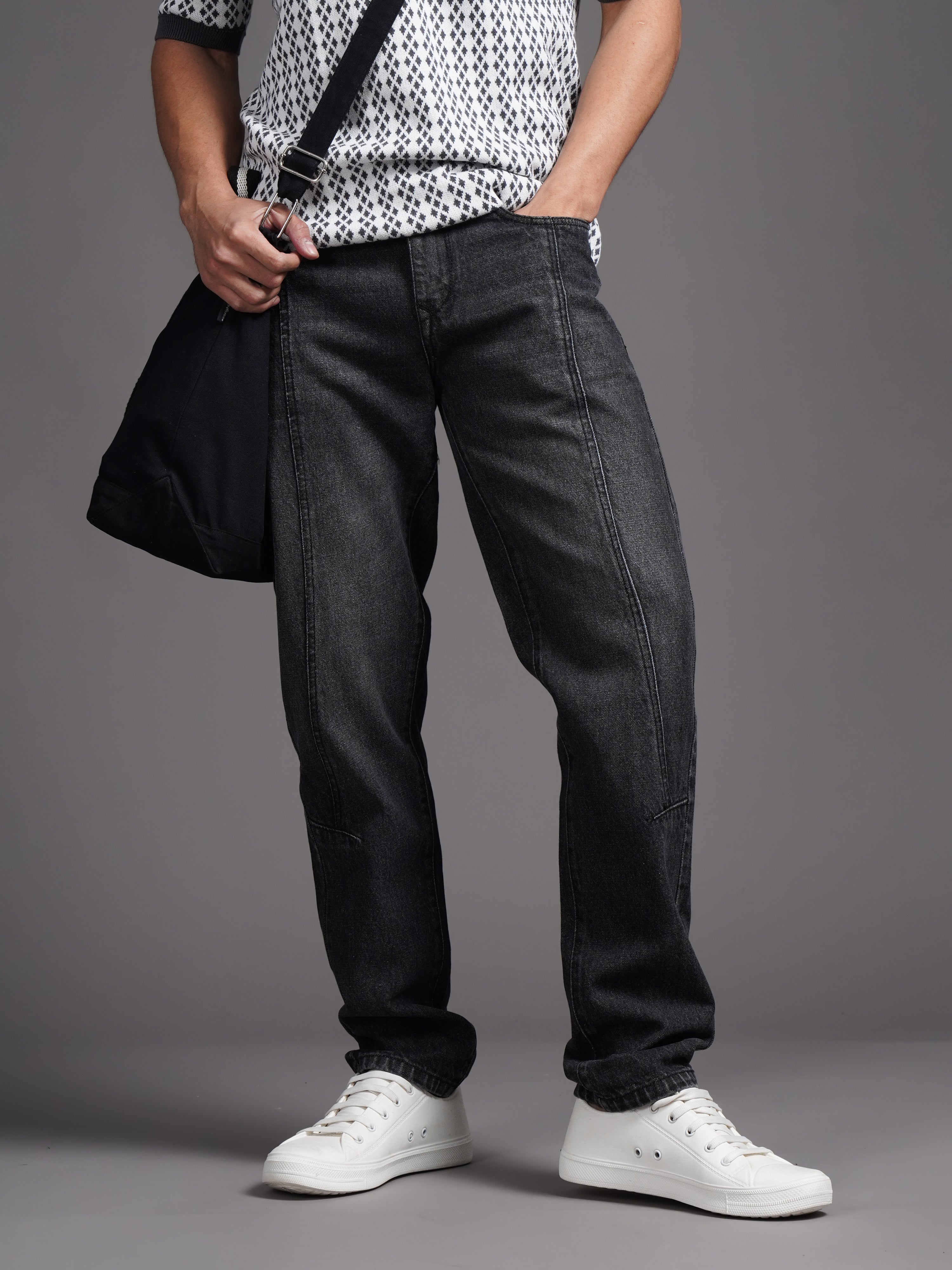 Men Axis Black Relax Tapered Jeans