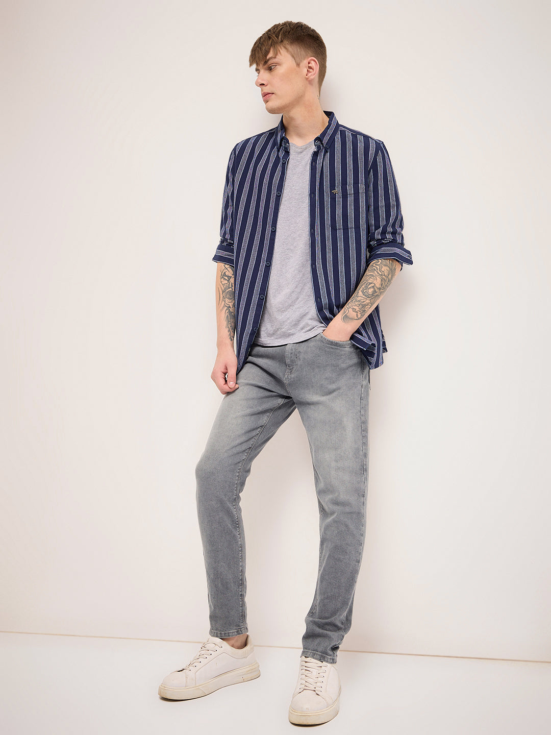 Men Grey Mid Rise Slim Fit Jean