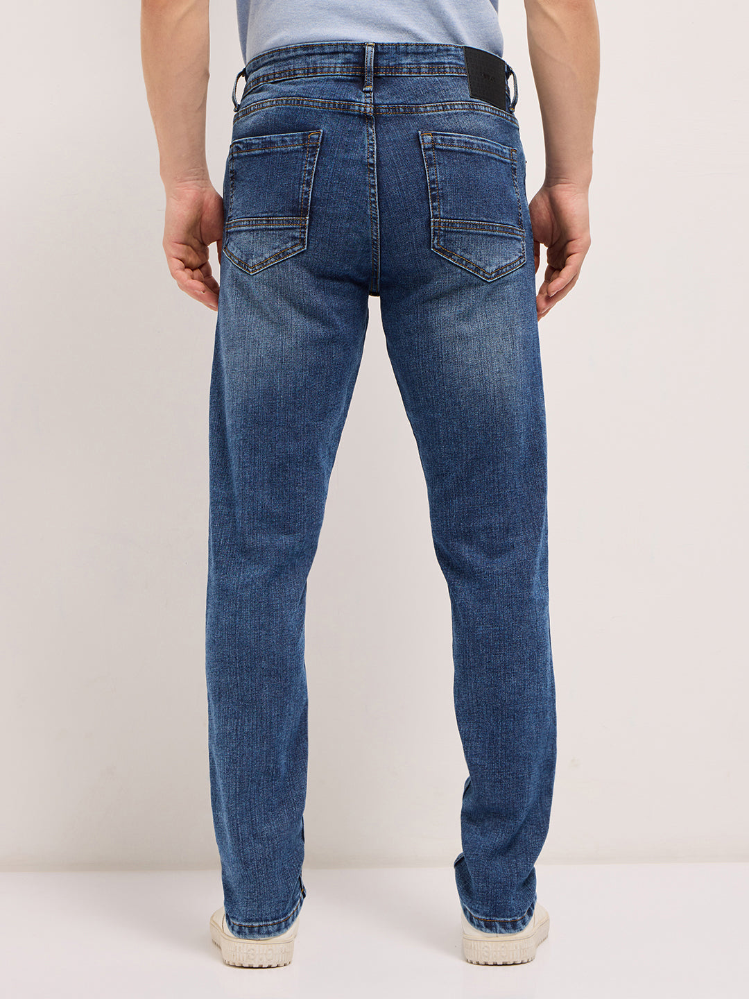 Men Mid BlueLight Fade Slim Fit Mid-Rise Jeans