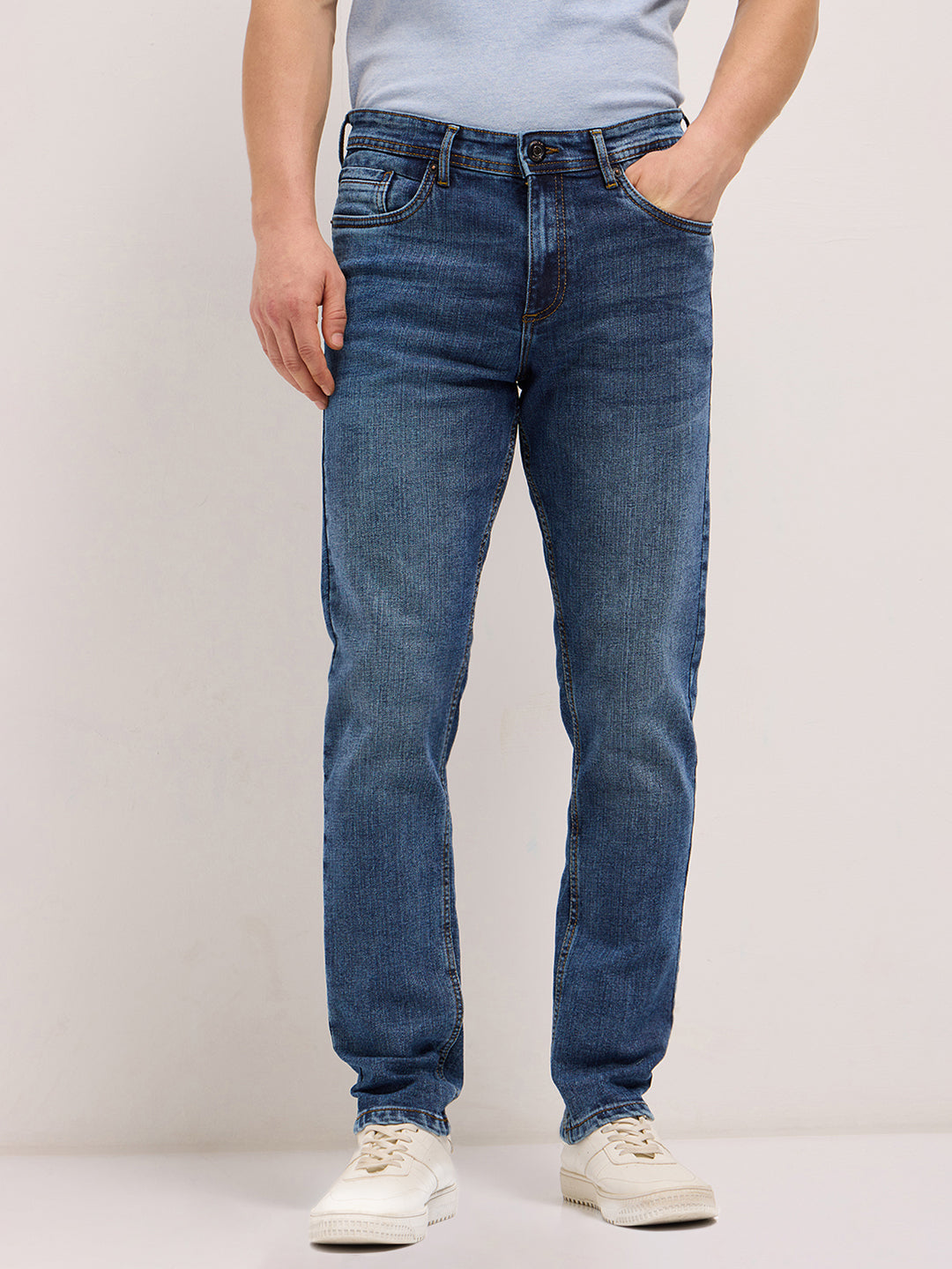 Men Mid BlueLight Fade Slim Fit Mid-Rise Jeans