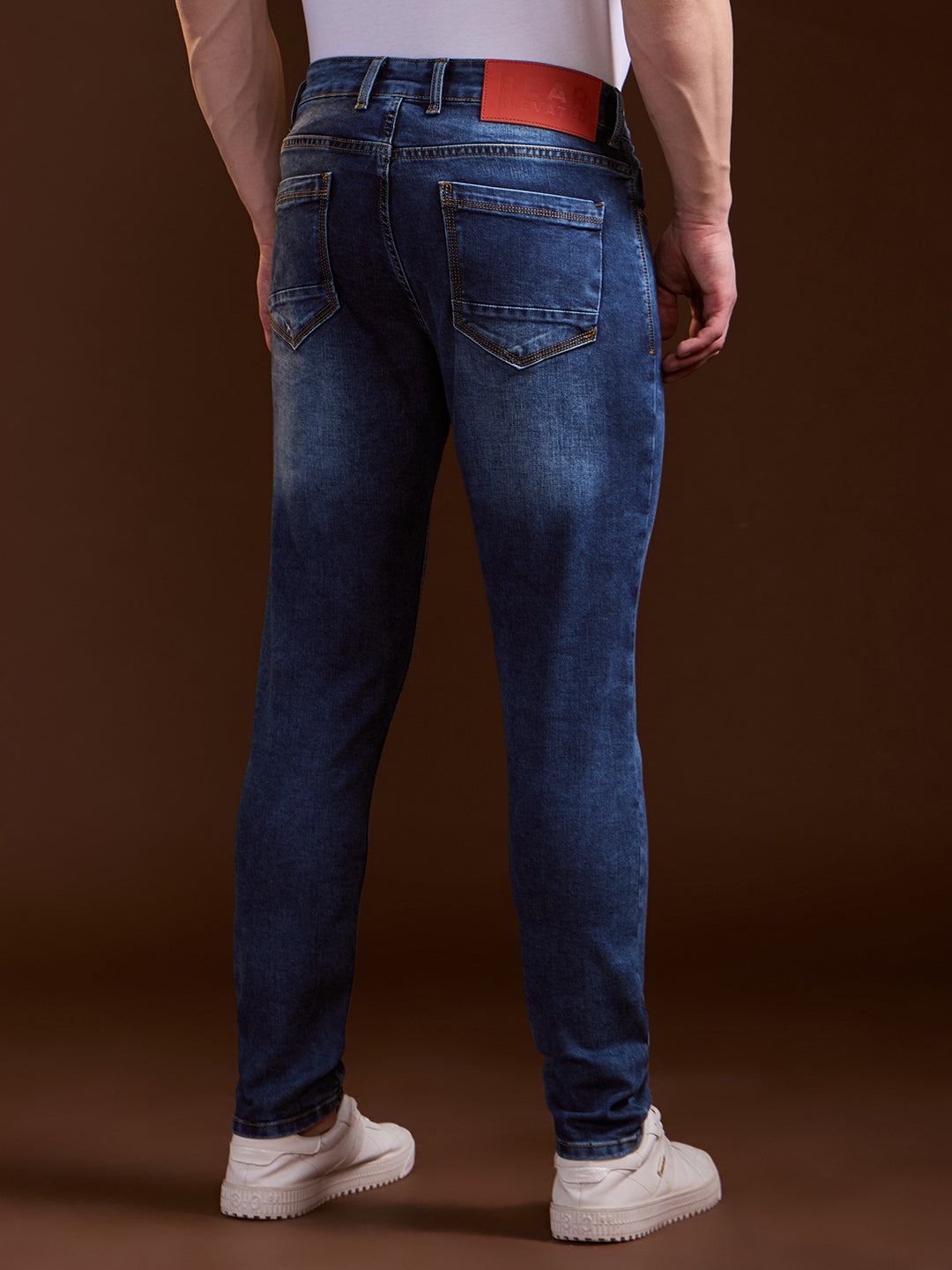 Men Mid BlueLight Fade Slim Fit Mid-Rise Jeans