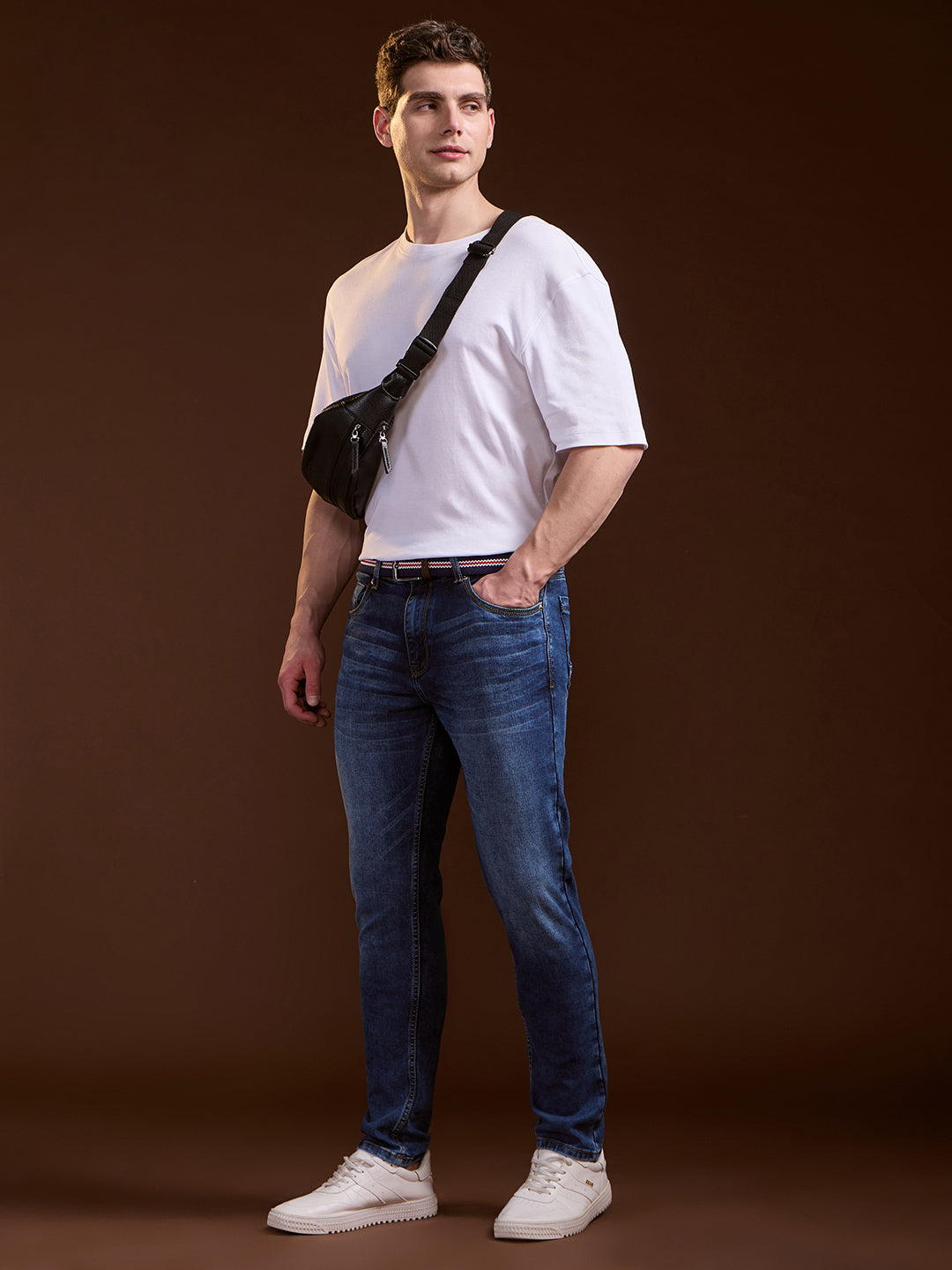 Men Mid BlueLight Fade Slim Fit Mid-Rise Jeans