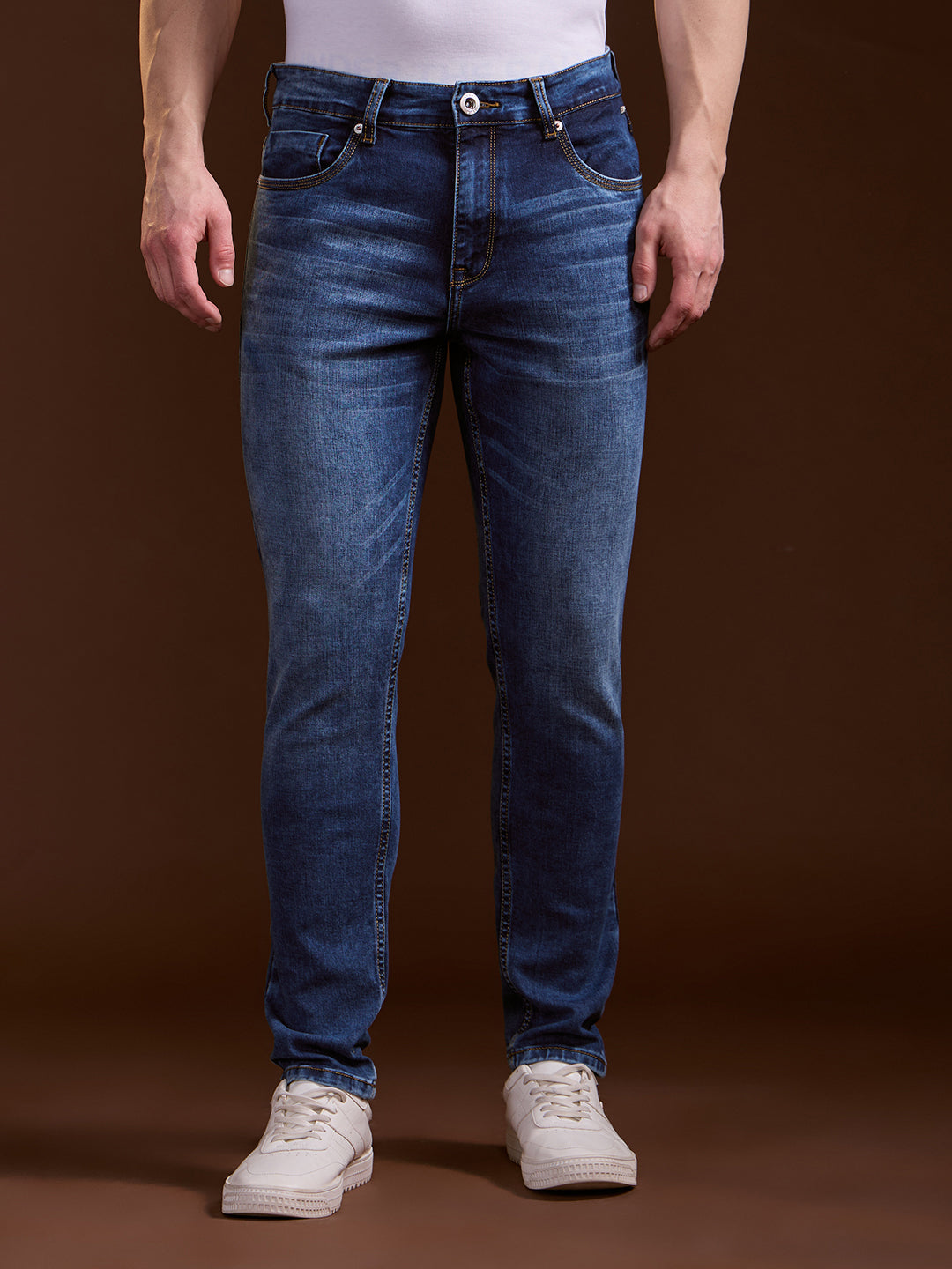 Men Mid BlueLight Fade Slim Fit Mid-Rise Jeans