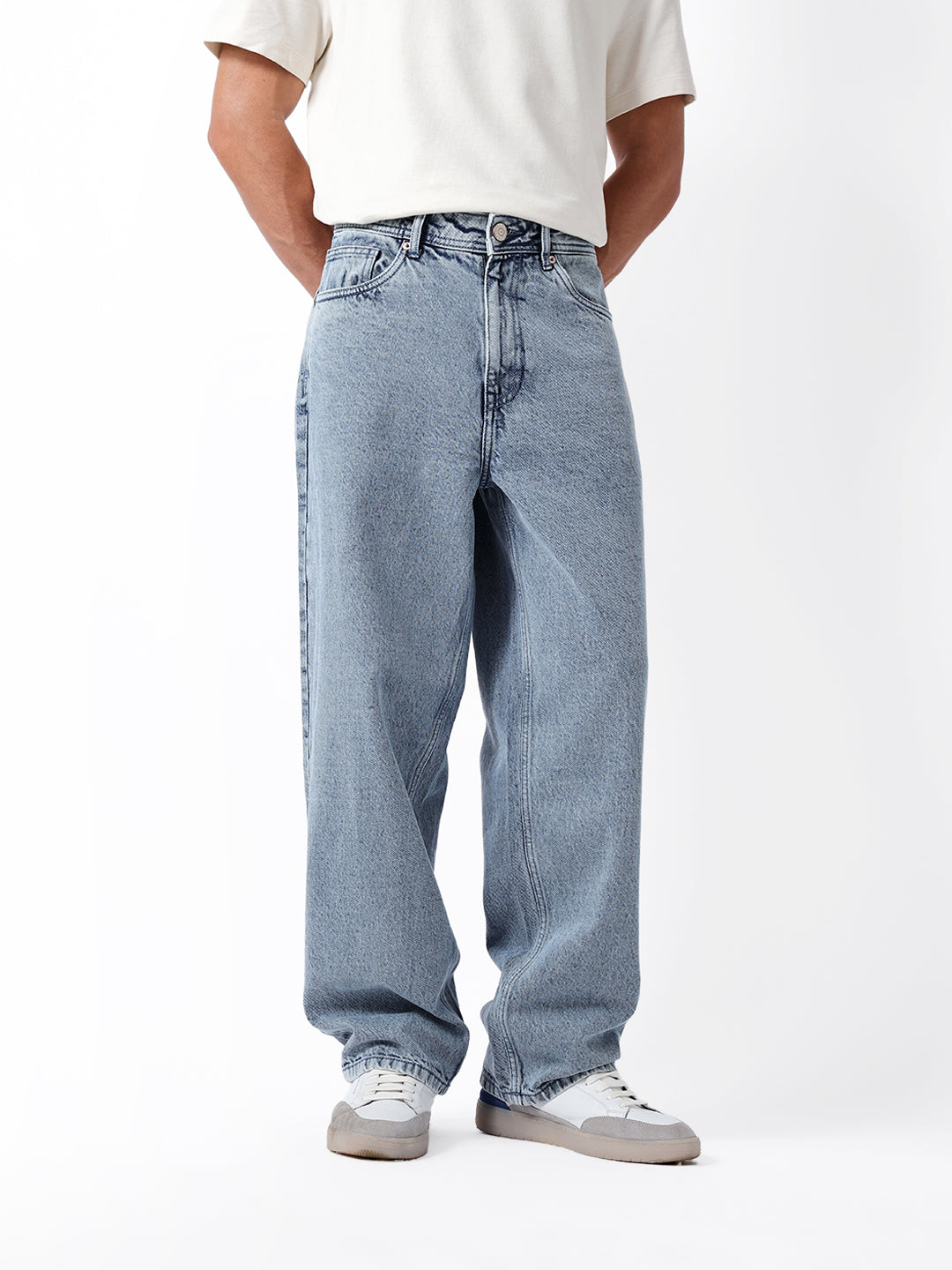 Men Blue Solid Washed Jeans