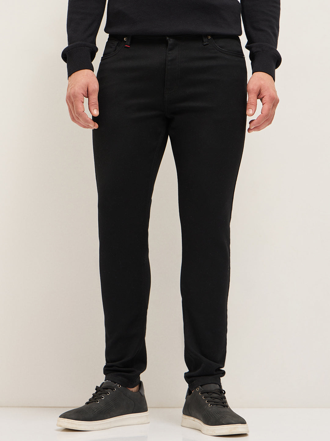 Men Black Mid-Rise Skinny Fit Jeans