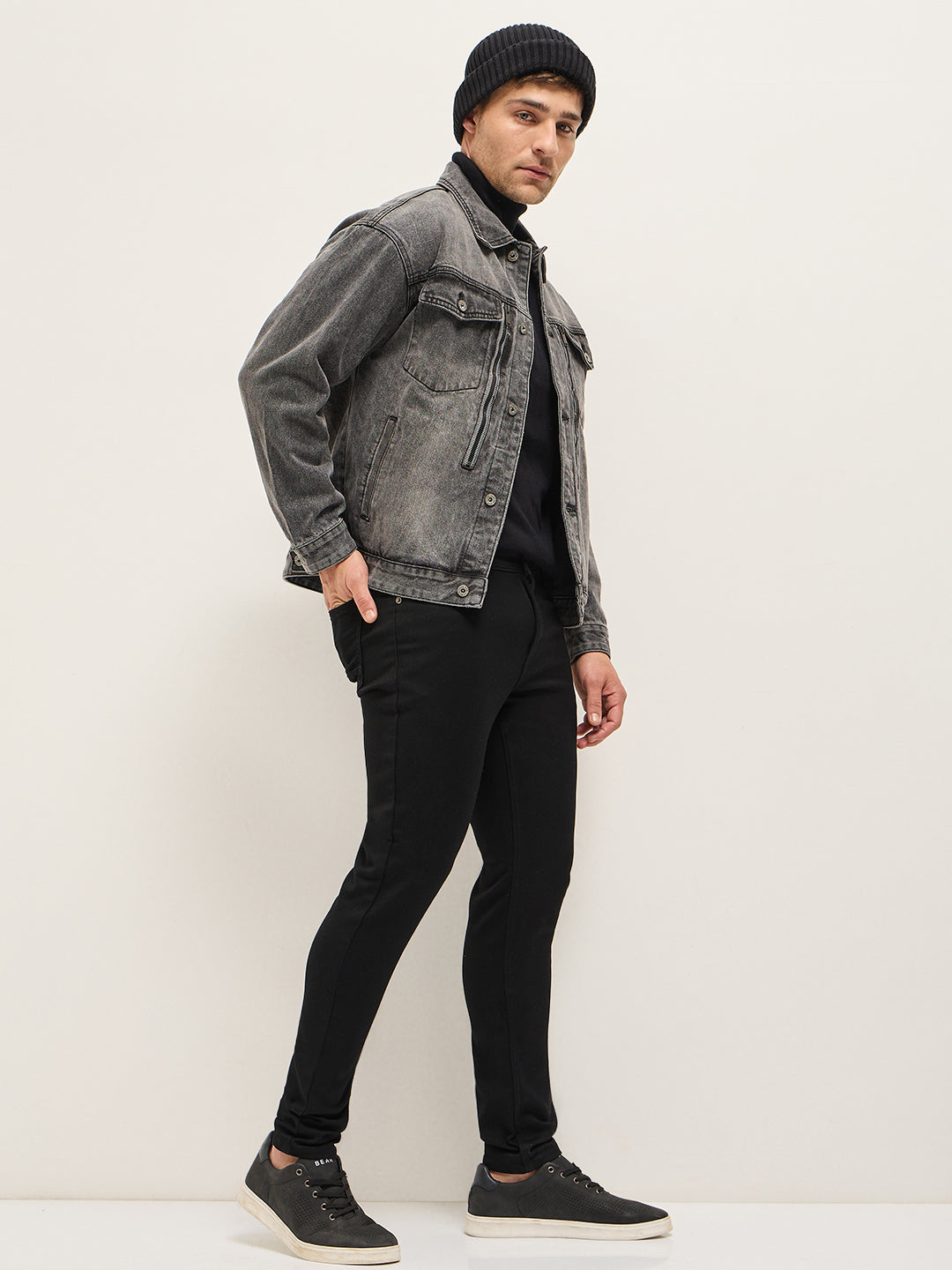 Men Black Mid-Rise Skinny Fit Jeans