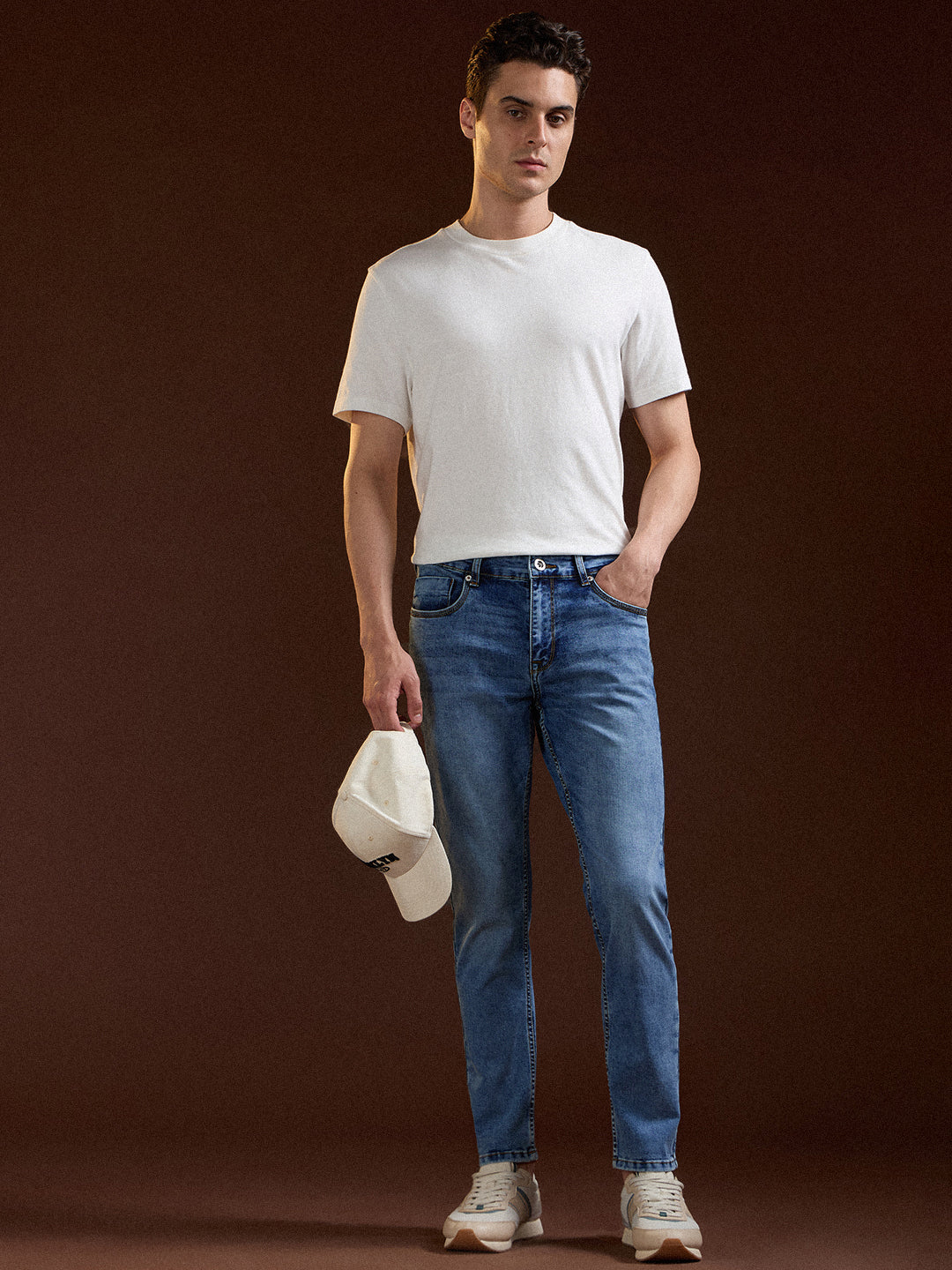 Men Light BlueMid Fade Mid-Rise Skinny Fit Jeans