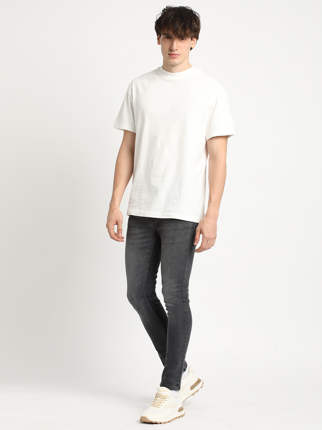 Men Black Mid Rise Slim Fit Jean