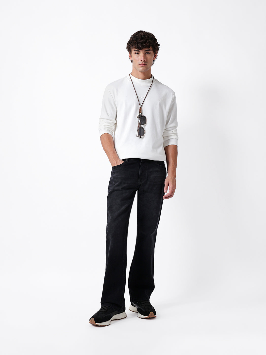 Men Black Solid BootCut Jeans