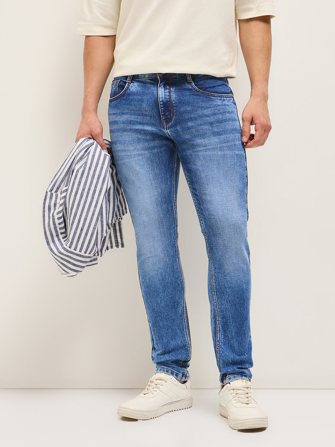 Men Blue Mid-Rise Slim Fit Jeans
