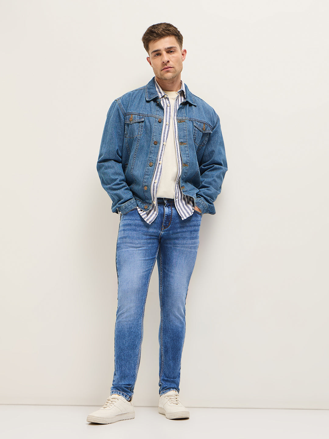 Men Blue Mid-Rise Slim Fit Jeans