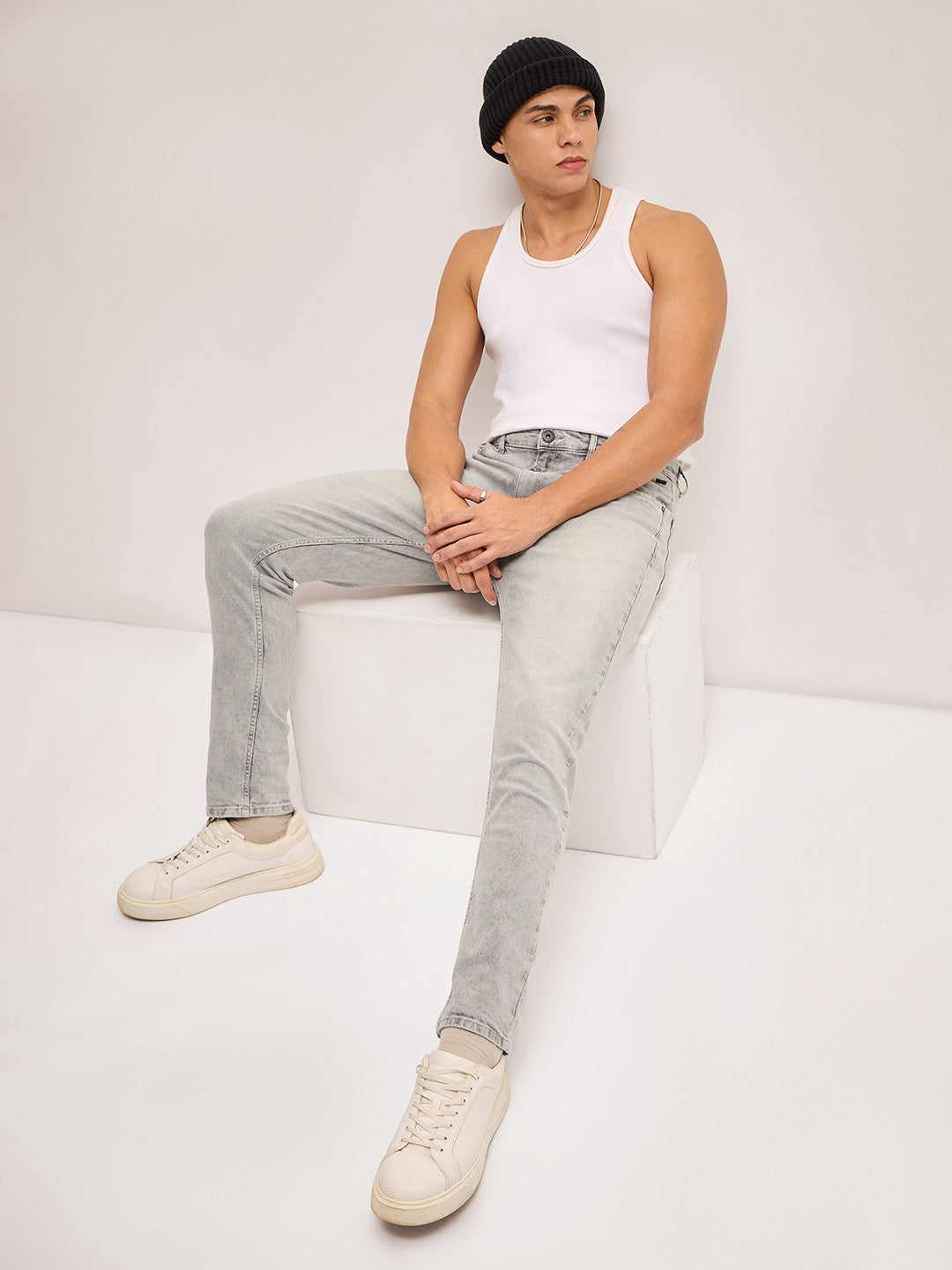 Men Light Grey Mid Rise Slim Fit Jean