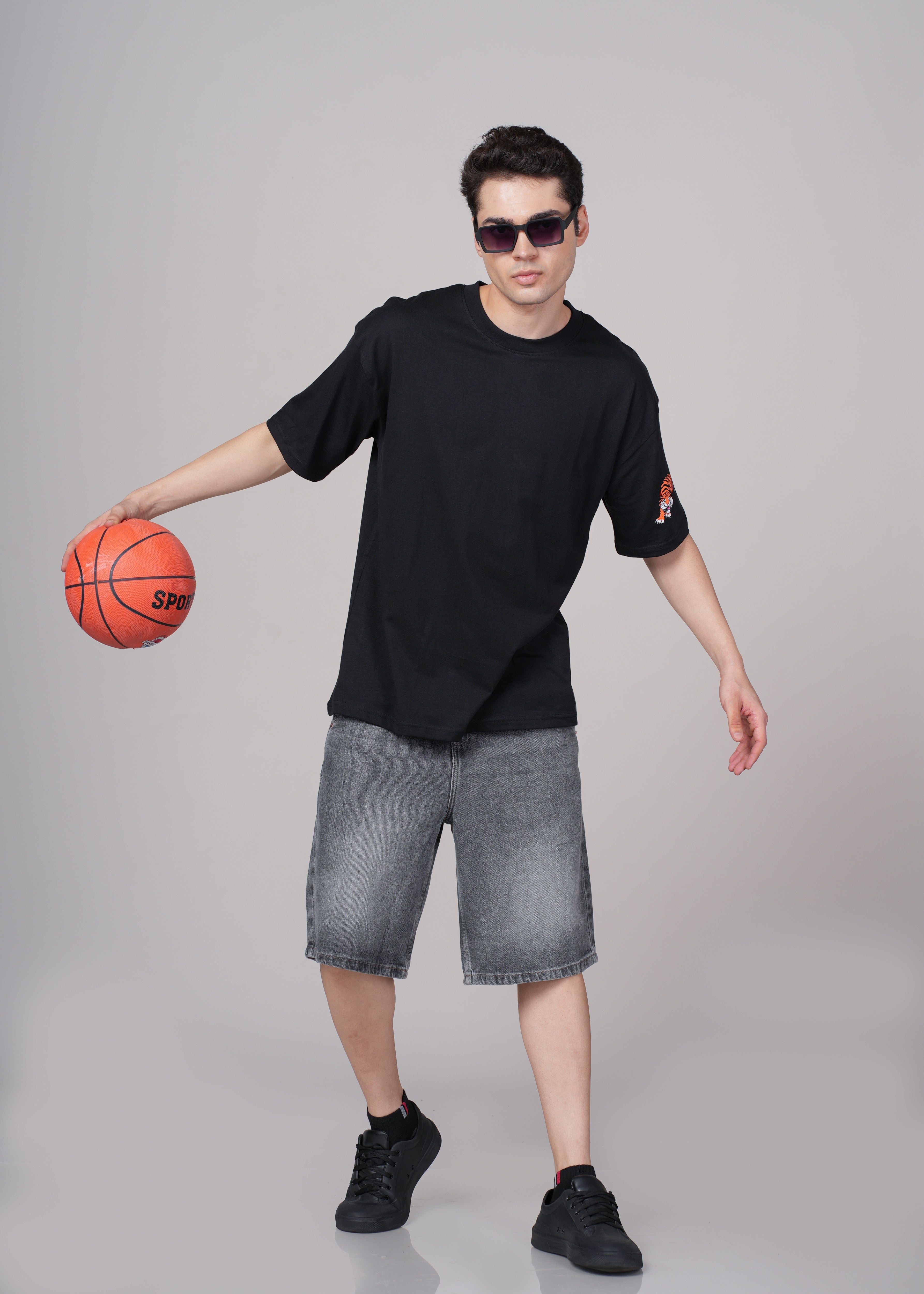 Men Black Graphic Cotton Oversized T-Shirt