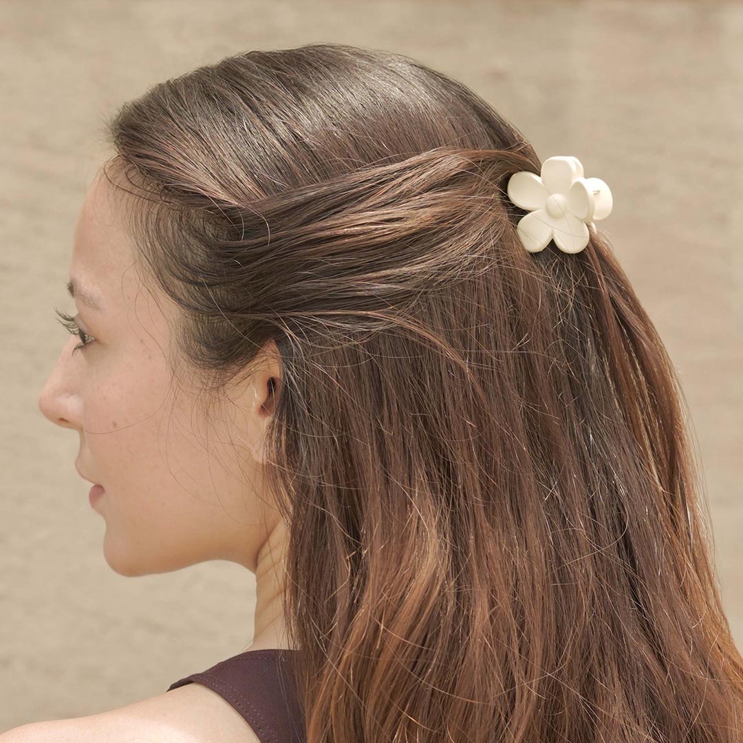 Multi Flower Hair Claw Clips with Free Pouch Set of 4