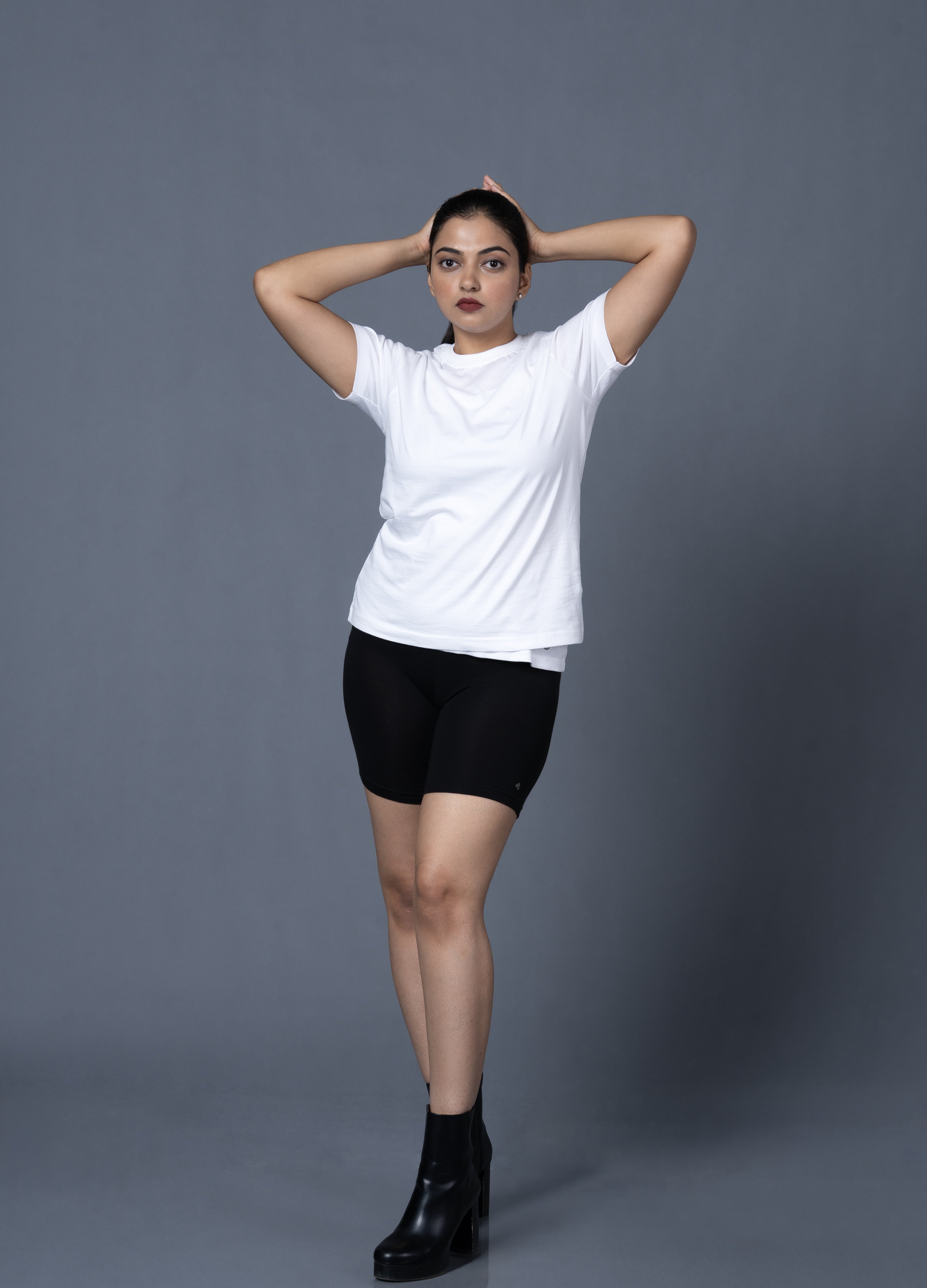 Women White Round Neck Tshirt