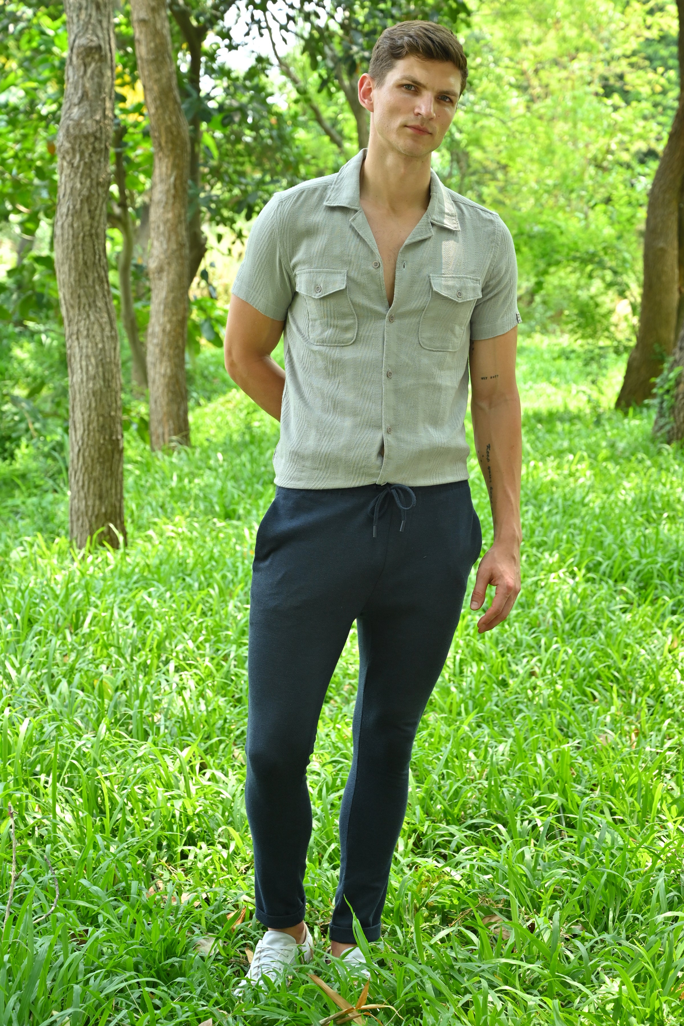 Men Walker Structured Pocketed Plain Shirt Grey