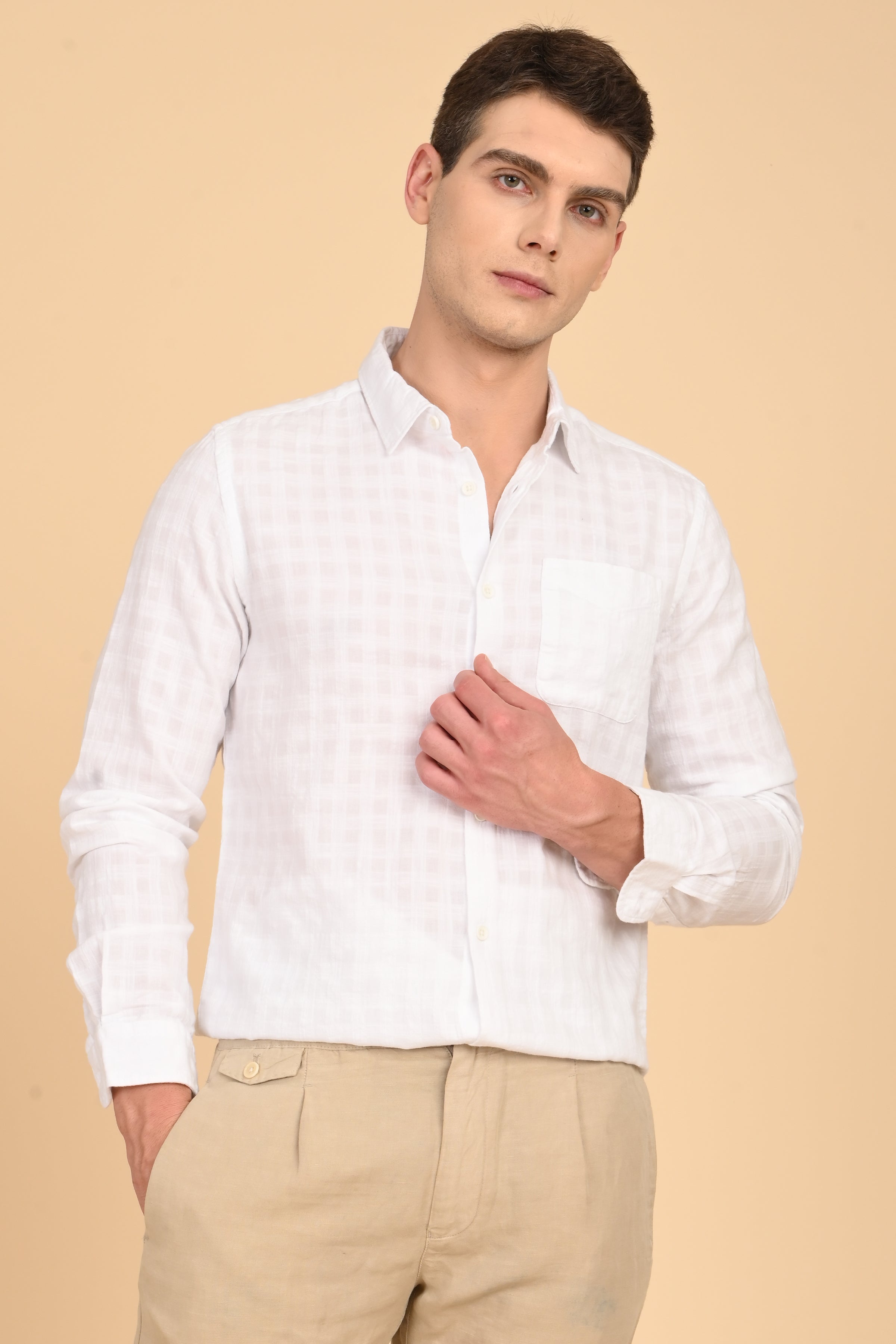 Men Milon Structured Slub Solid Shirt White