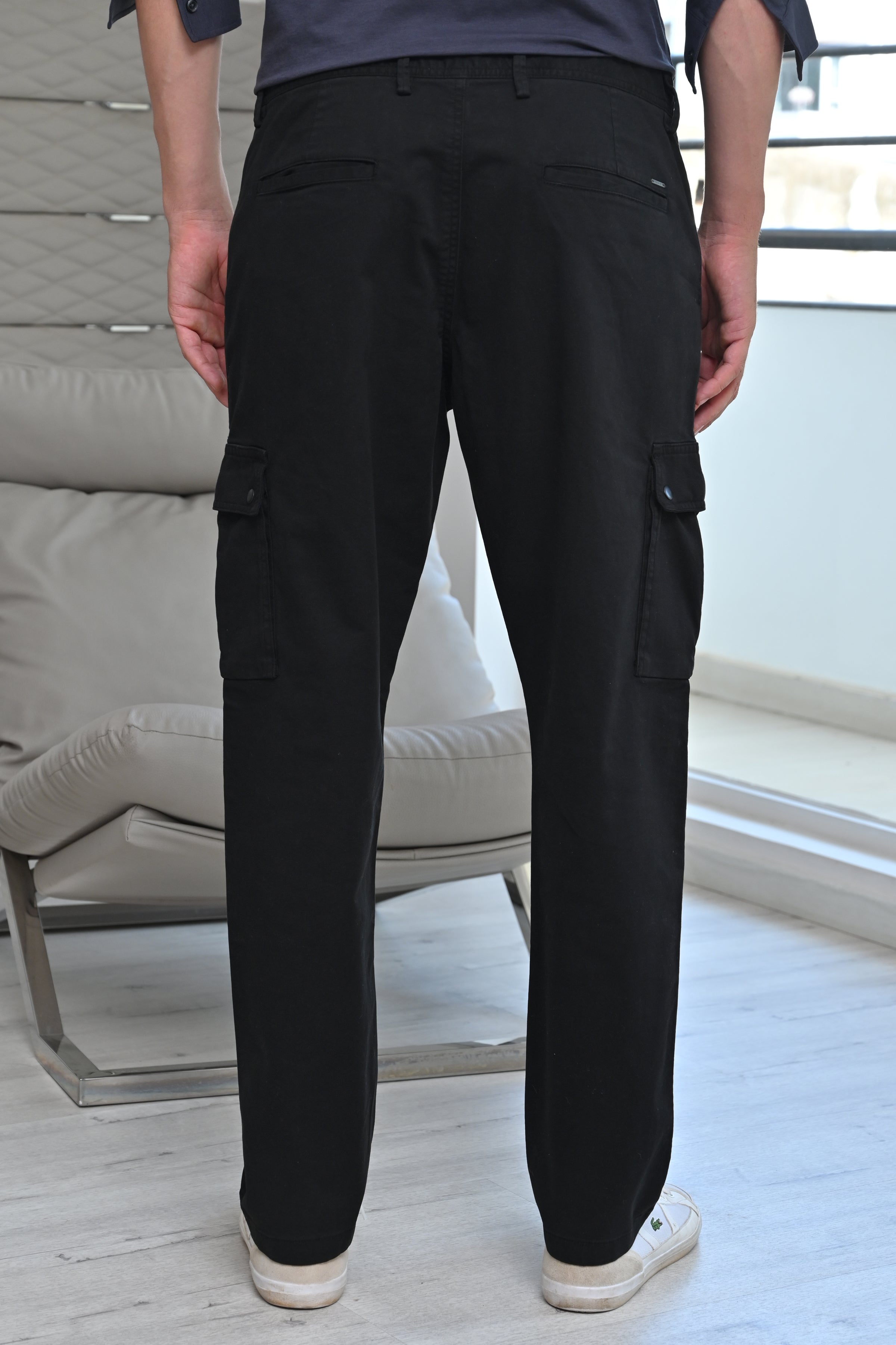 Men Corolla Detailed Cargo Trouser Black