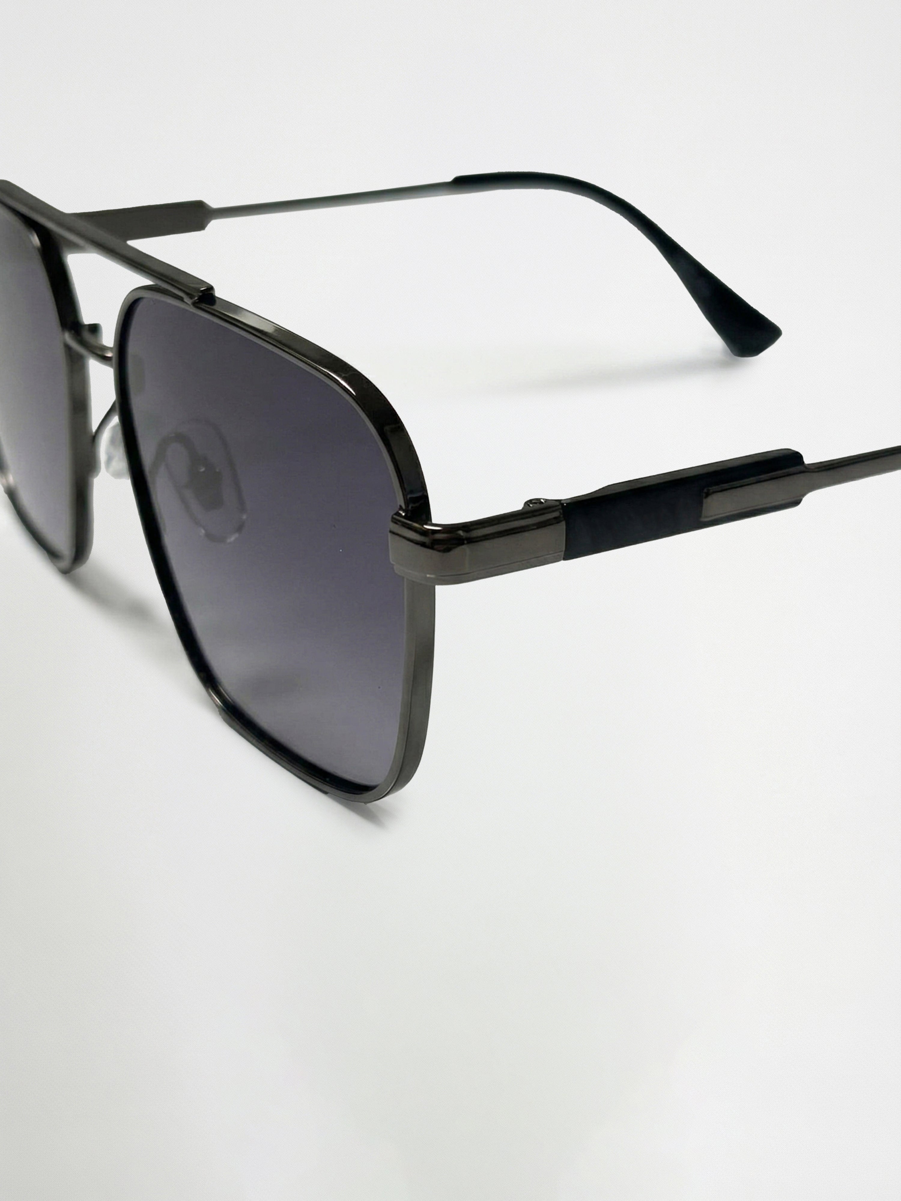 Men Square Aviator Sunglasses with Gunmetal Frame and Smoke Purple Gradient Lenses