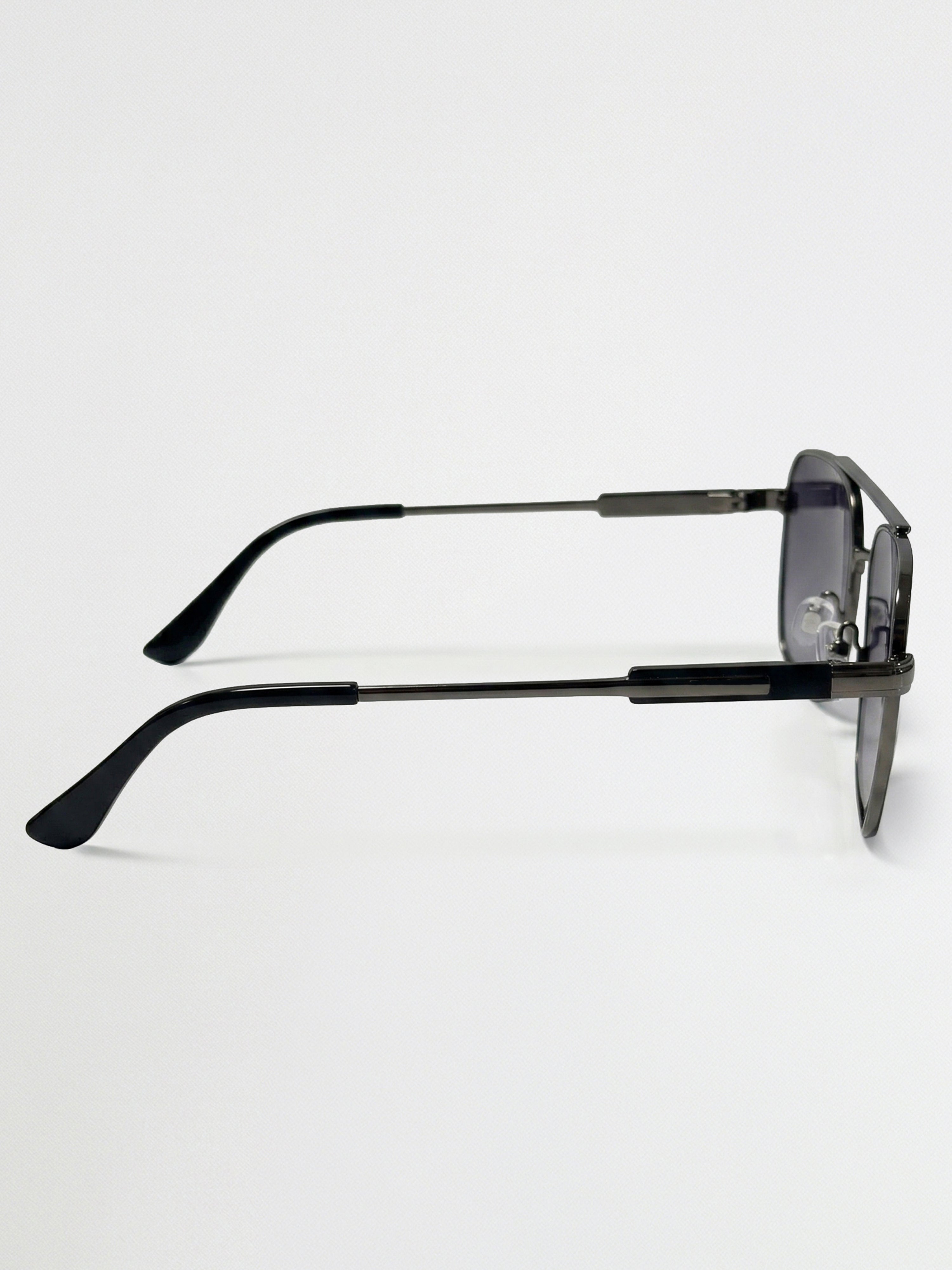Men Square Aviator Sunglasses with Gunmetal Frame and Smoke Purple Gradient Lenses