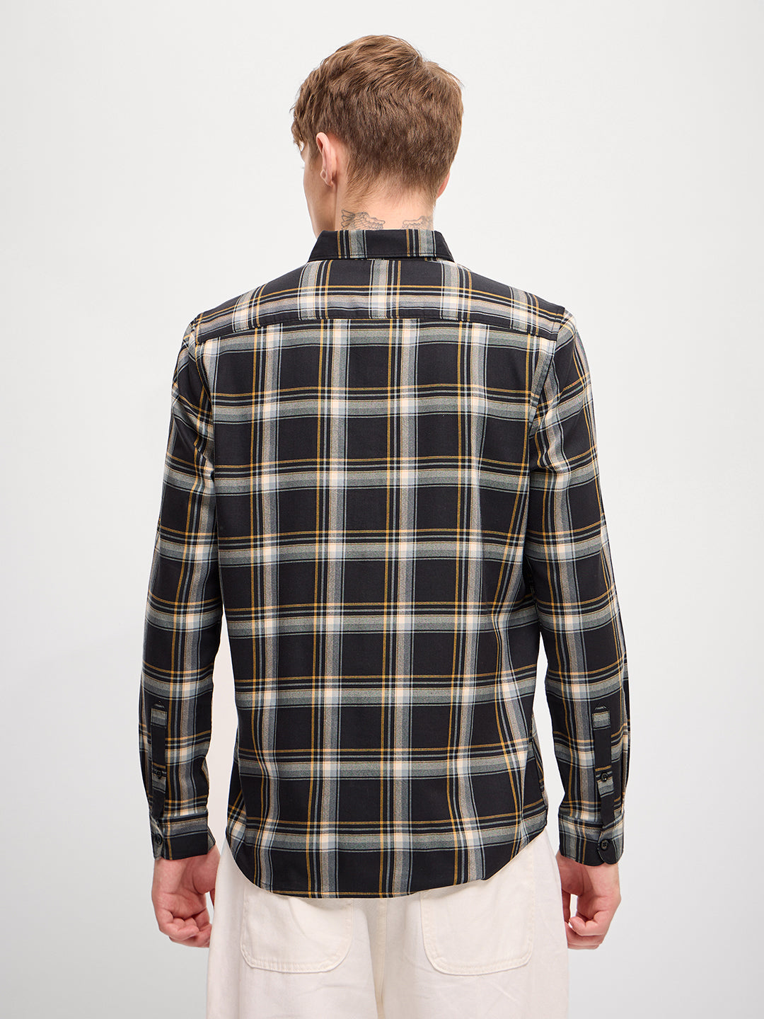 Men Black Checked Slim Fit Casual Shirt