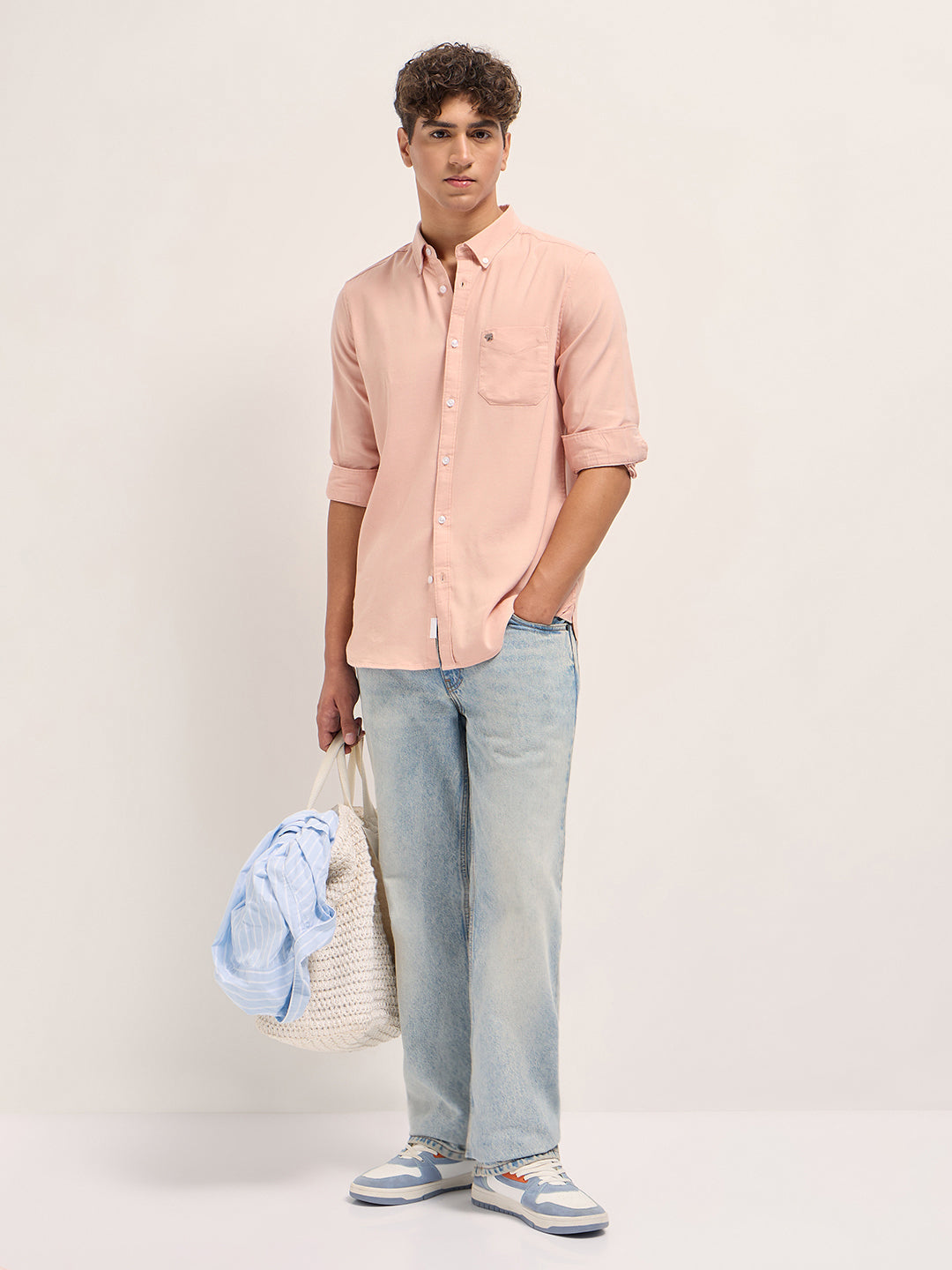 Men Peach Solid Cotton Blend Slim Fit Casual Shirt