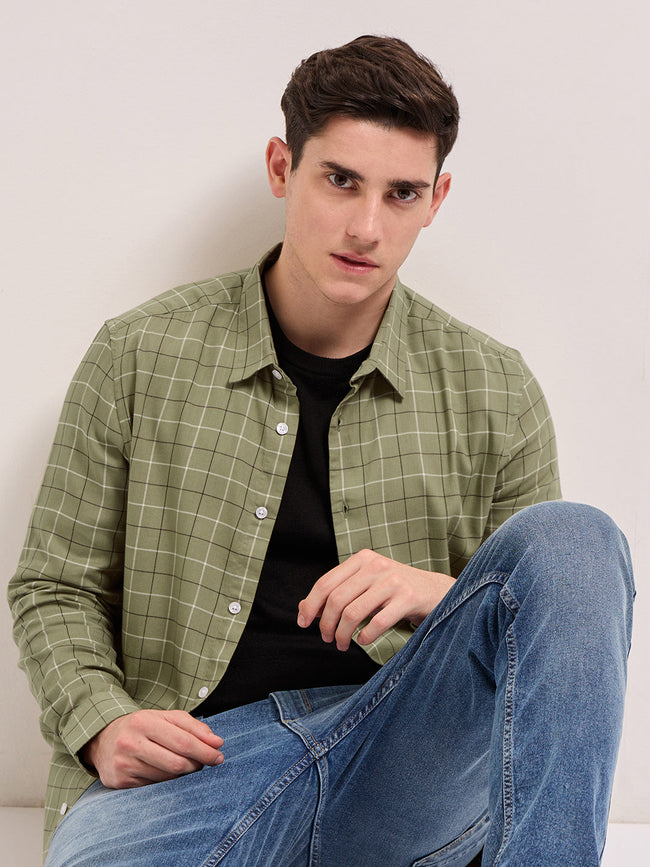 Men Green Checked Slim Fit Casual Shirt