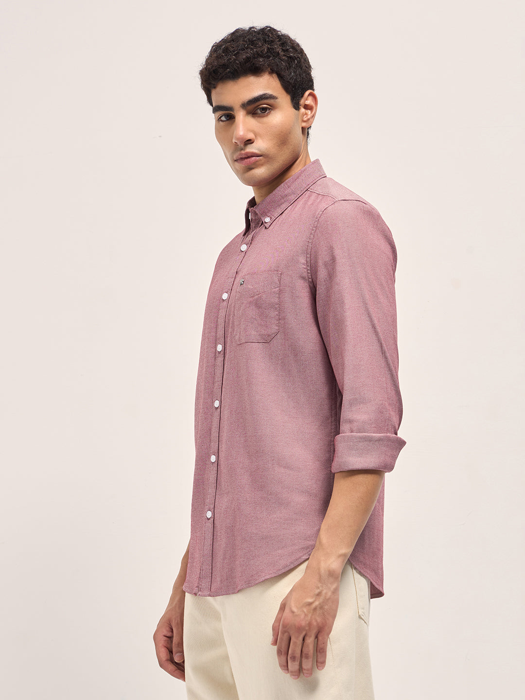 Men Red Solid Cotton Blend Slim Fit Casual Shirt