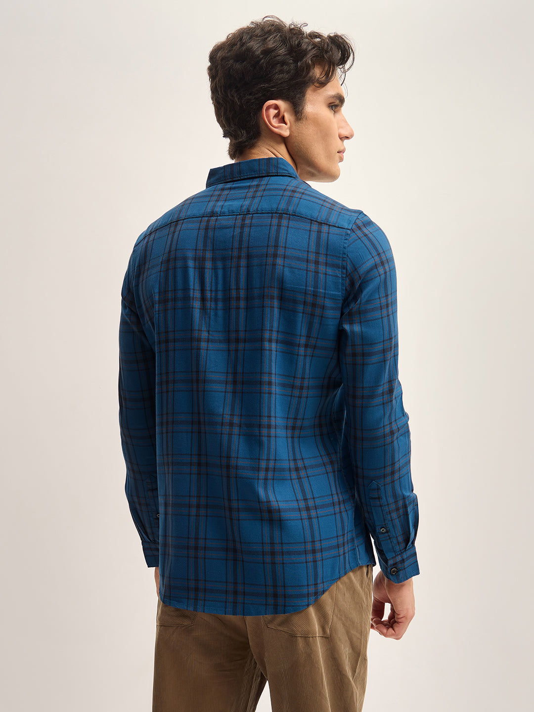Men Blue Checked Slim Fit Casual Shirt