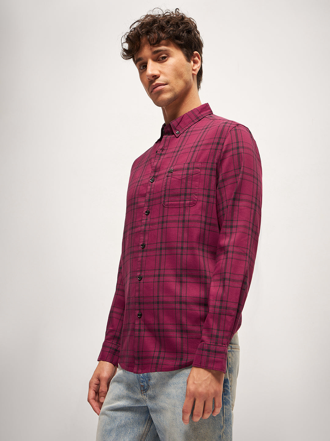 Men Red Checked Slim Fit Casual Shirt