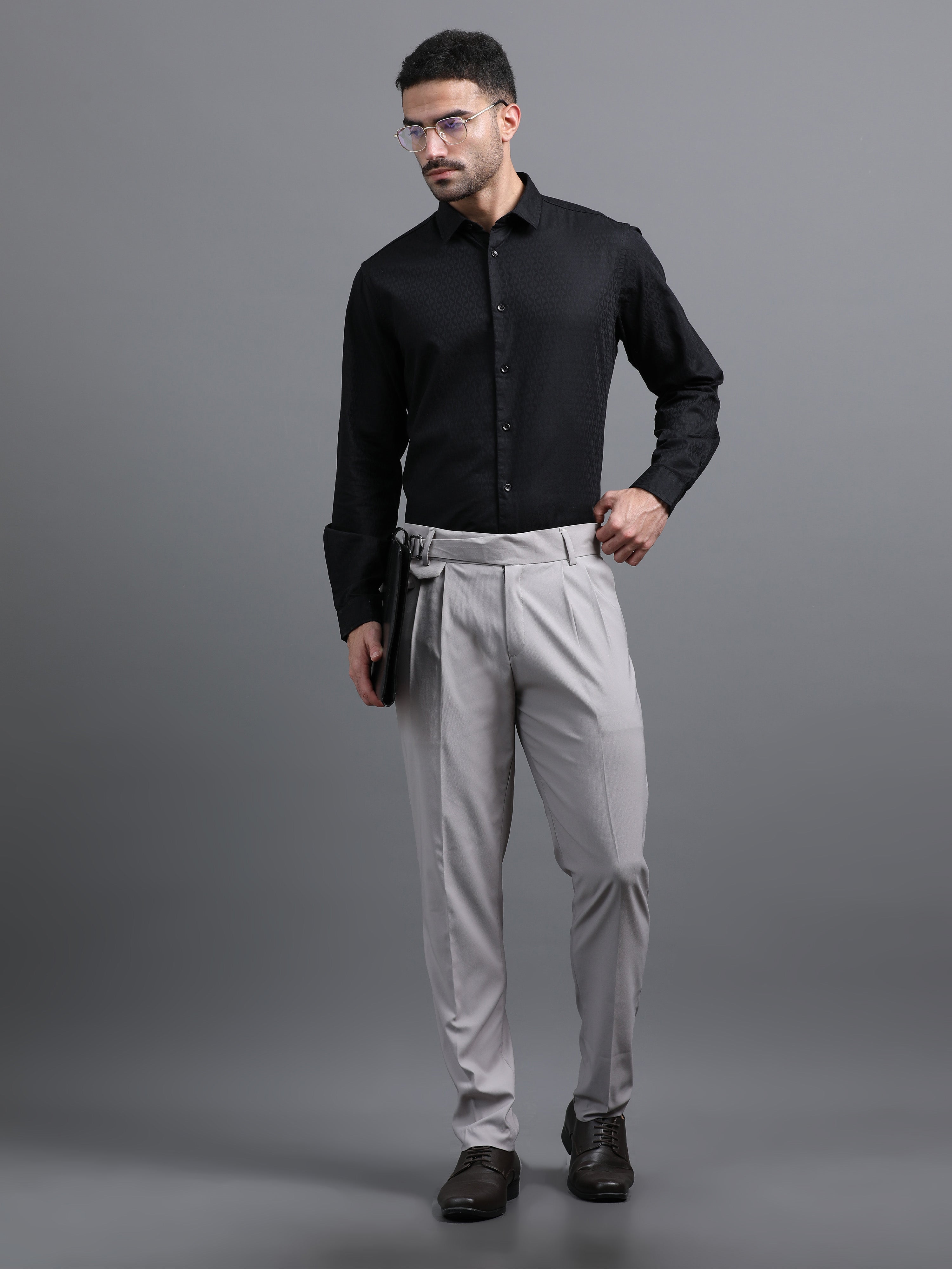 Men Forge Black Relaxed Fit Jeans