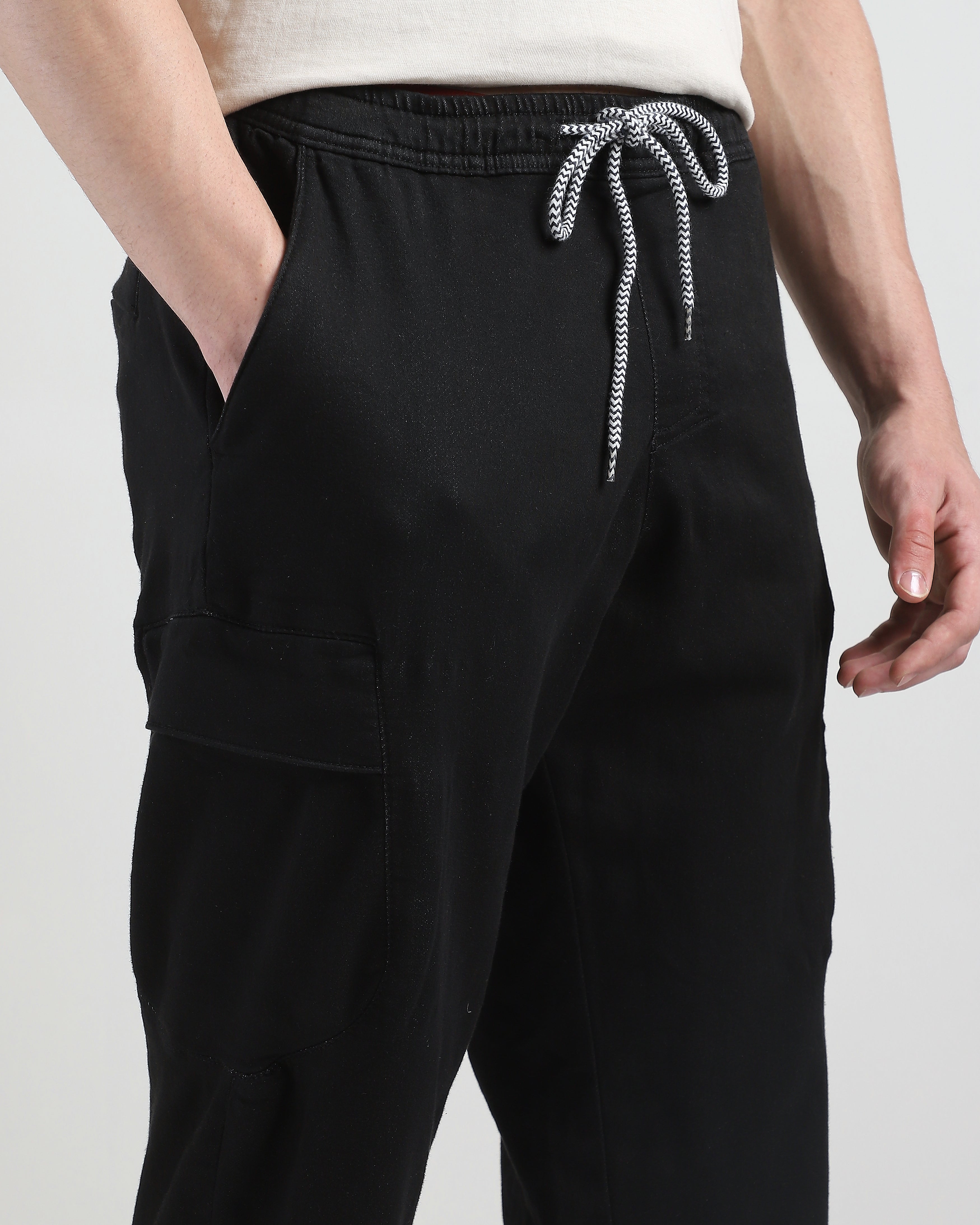 Men Black Cotton Blend Cargo Pants with 6 Pockets