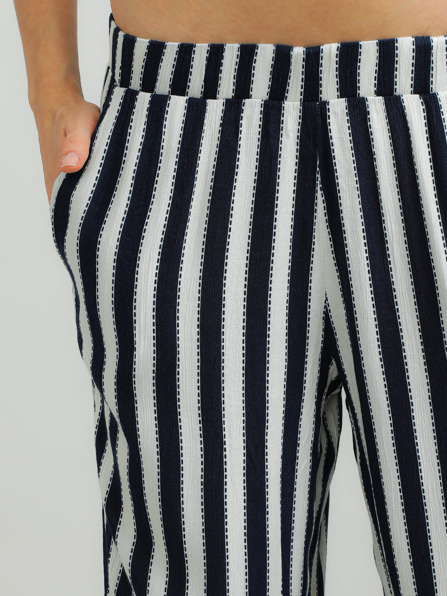 Women Viscose Navy Chic Pants