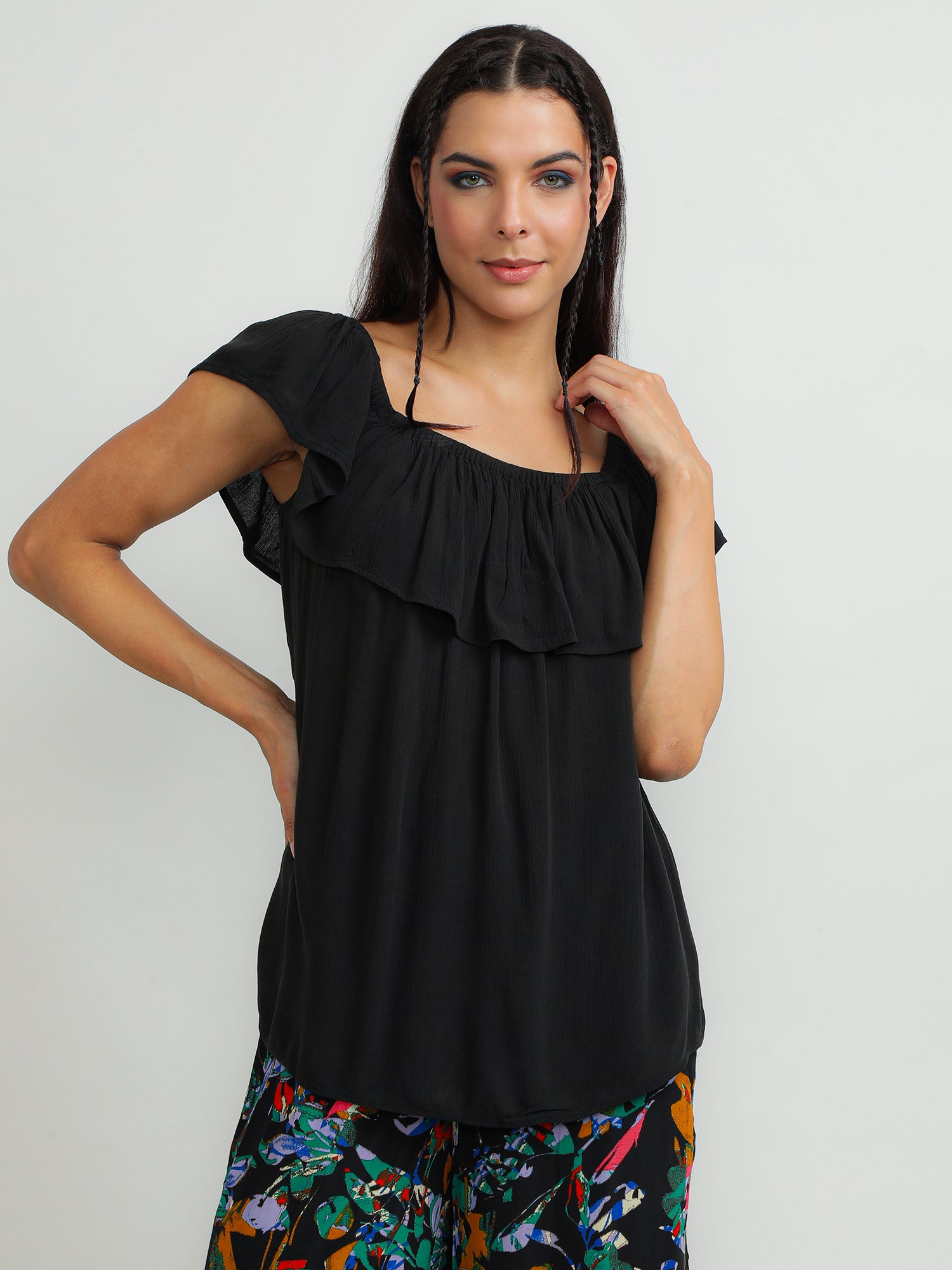 black simple top