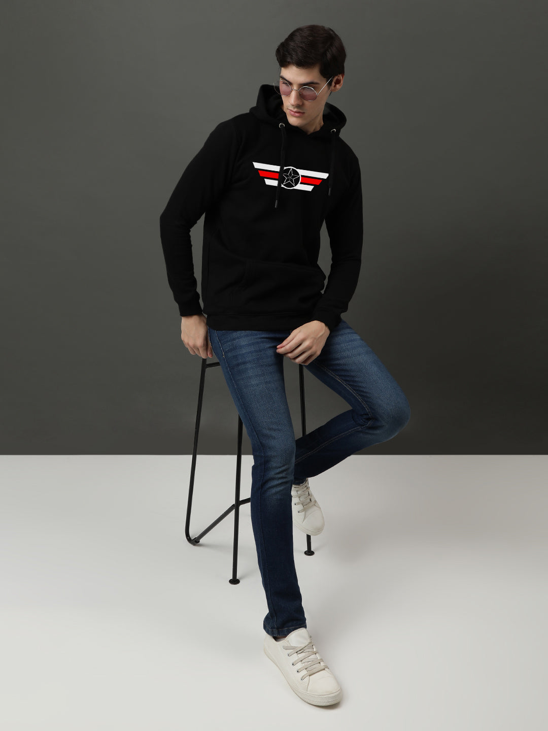 Men Black Captain America Printed Hoodie