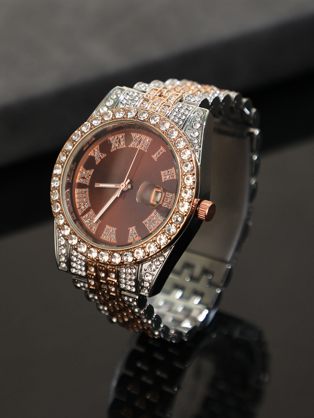 The Bijou Roman-Block Round Watch