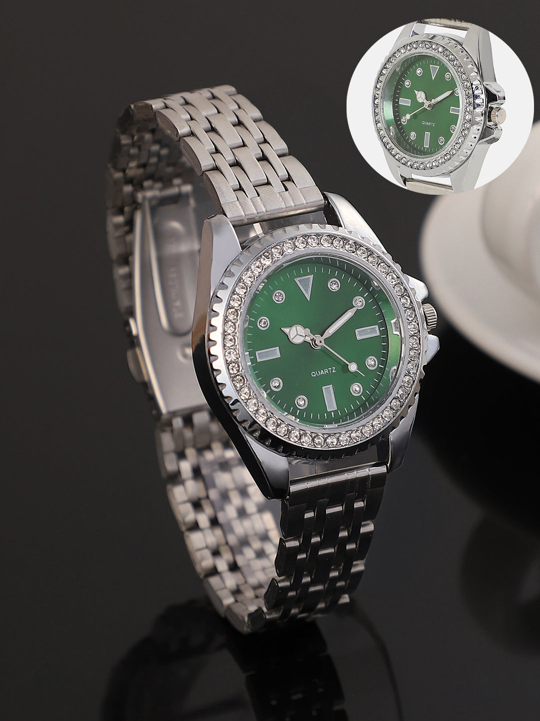 The Kinova Round Watch - Metallic Silver