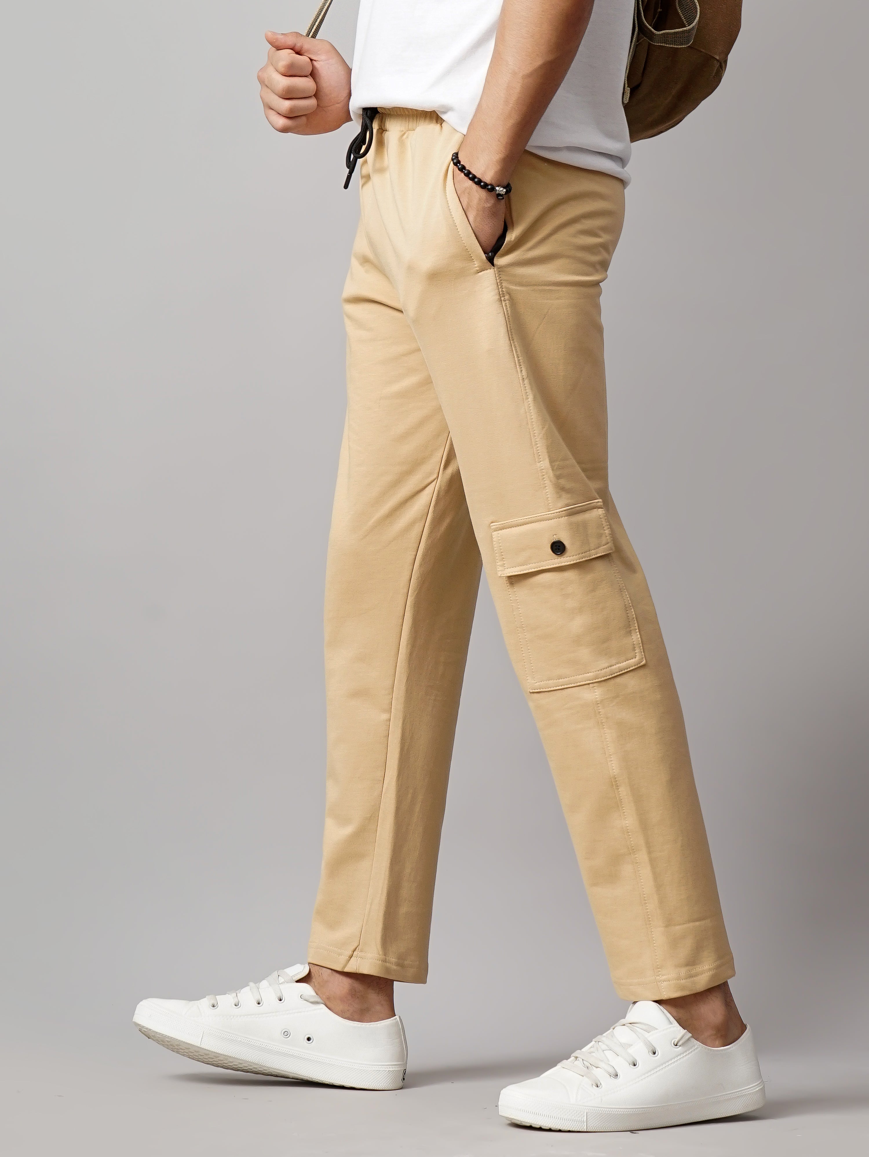 Men Offset Cream Knitted Cargo Pant