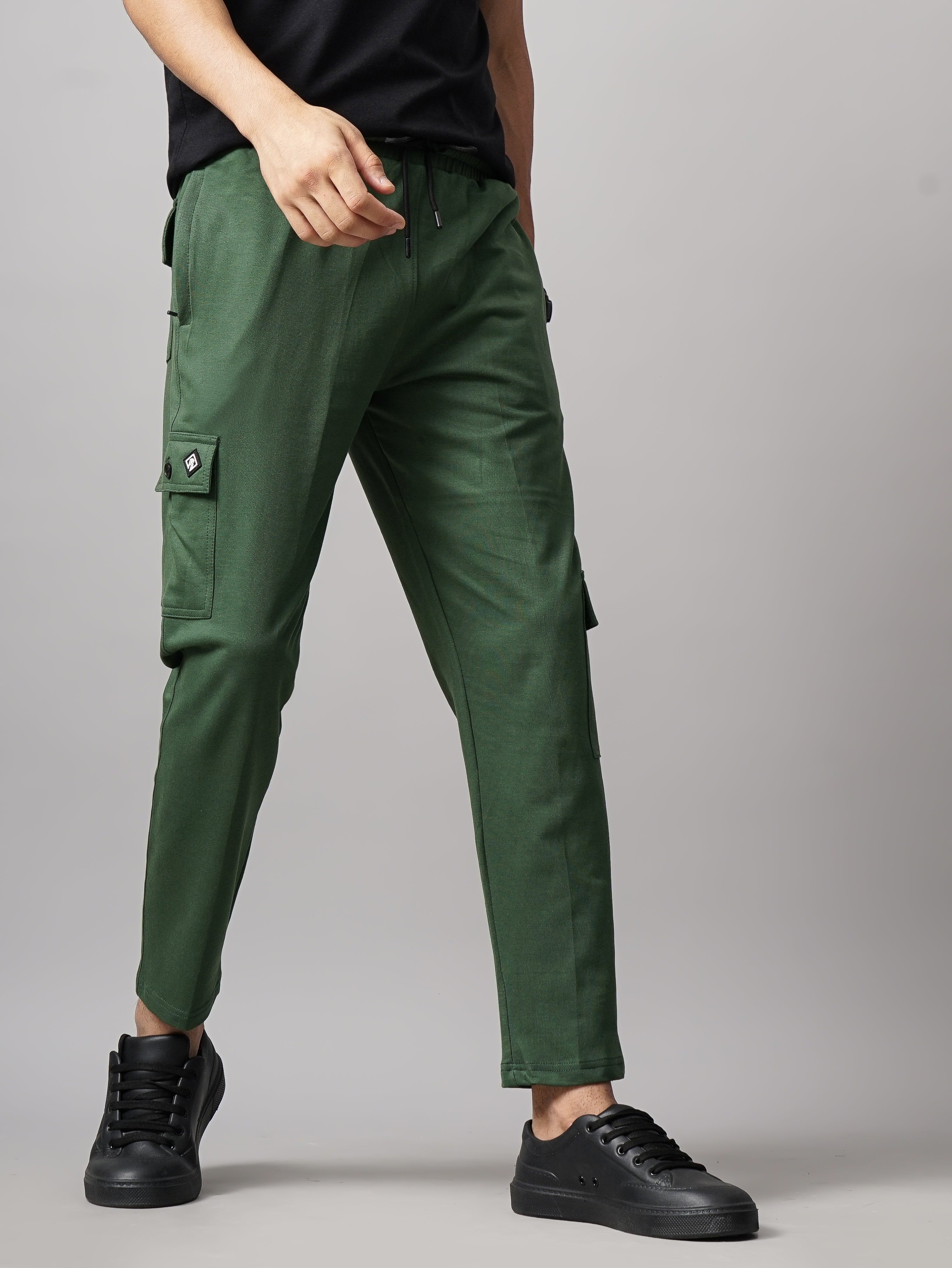 Men Offset Olive Knitted Cargo Pant
