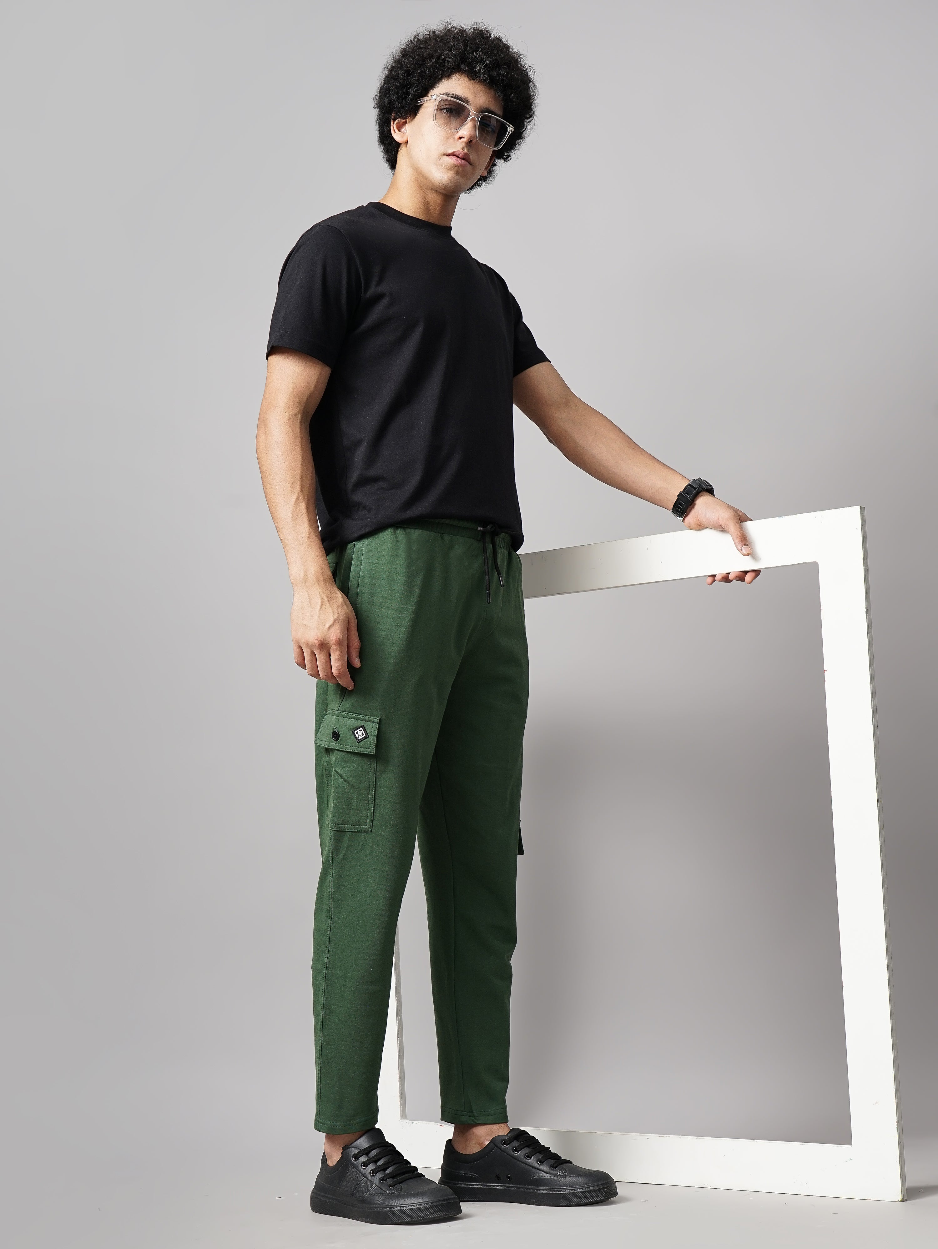 Men Offset Olive Knitted Cargo Pant