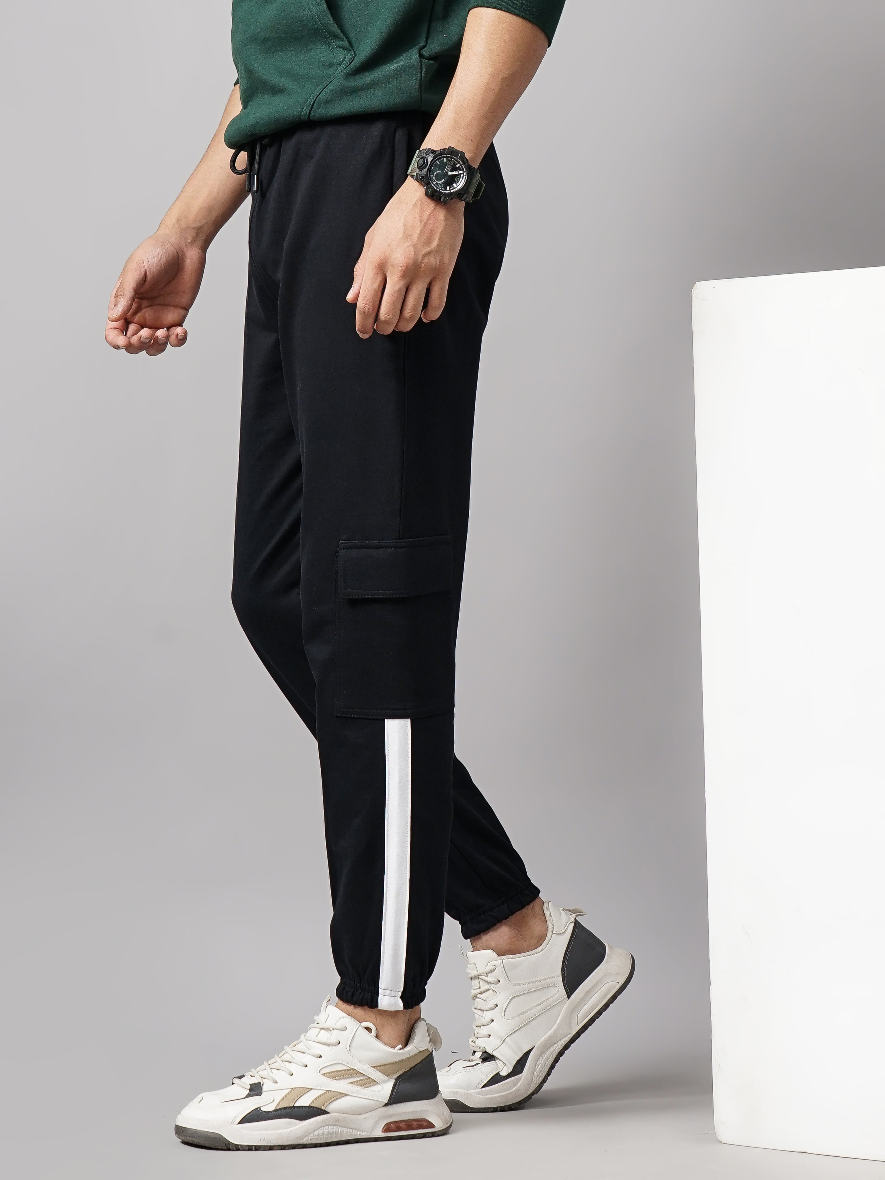 Men Sash Black Knitted Cargo Pant