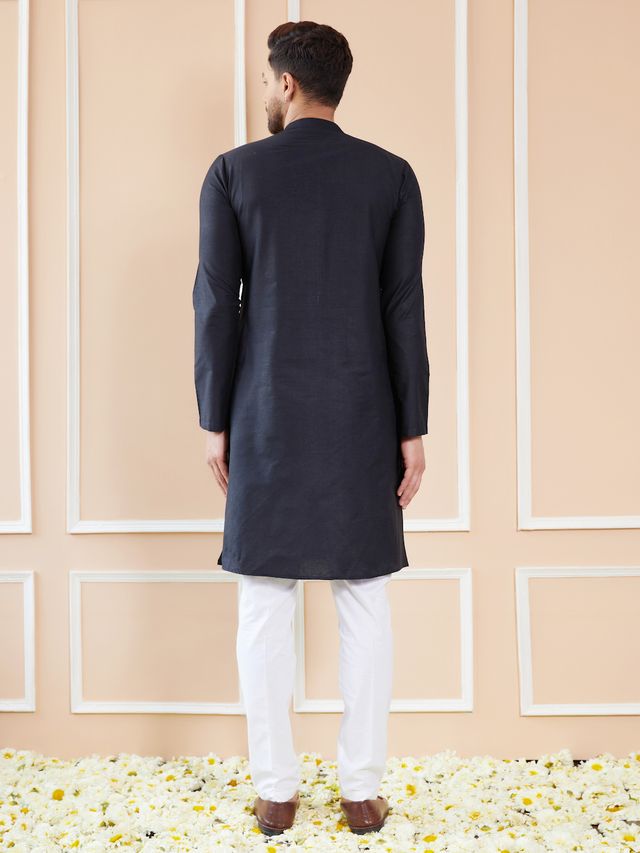 Men Black Cotton Solid Straight Kurta