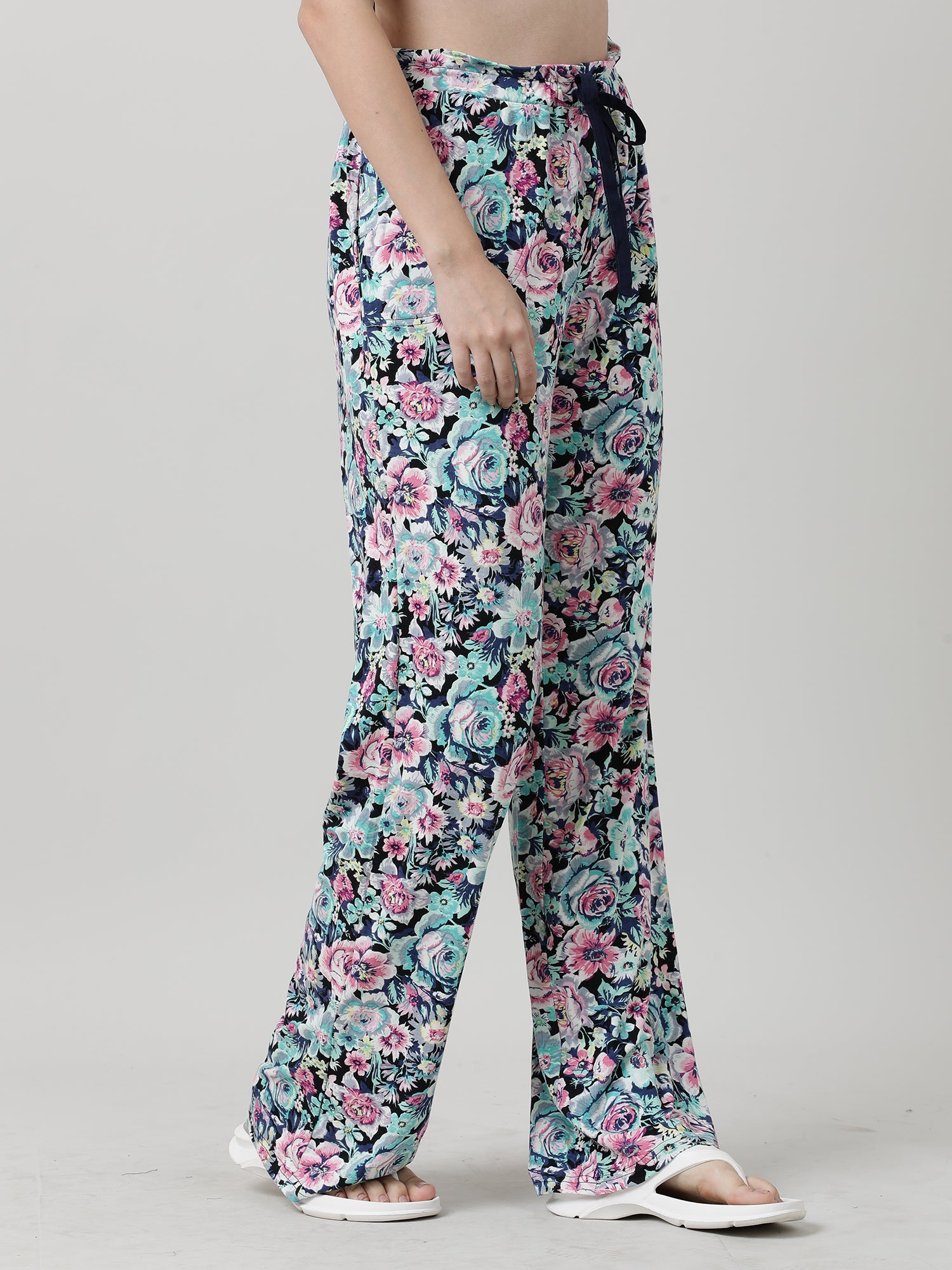 Women Green Floral Print Lounge Pants