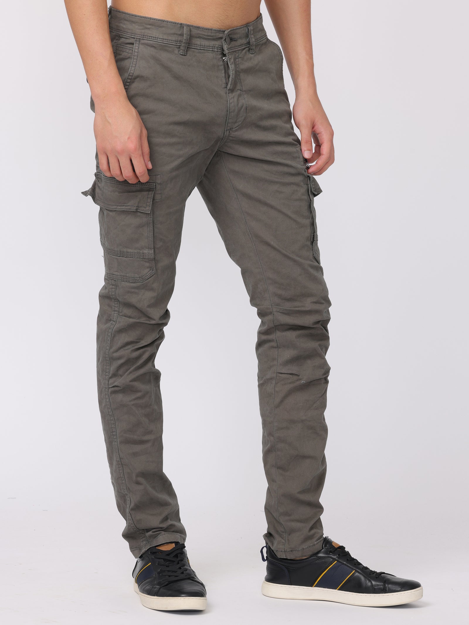 Men Grey Regular Fit Cargo Pants