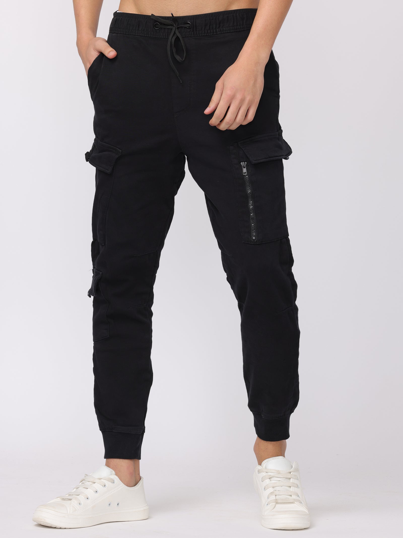 Men Black Regular Fit Cargo Pants