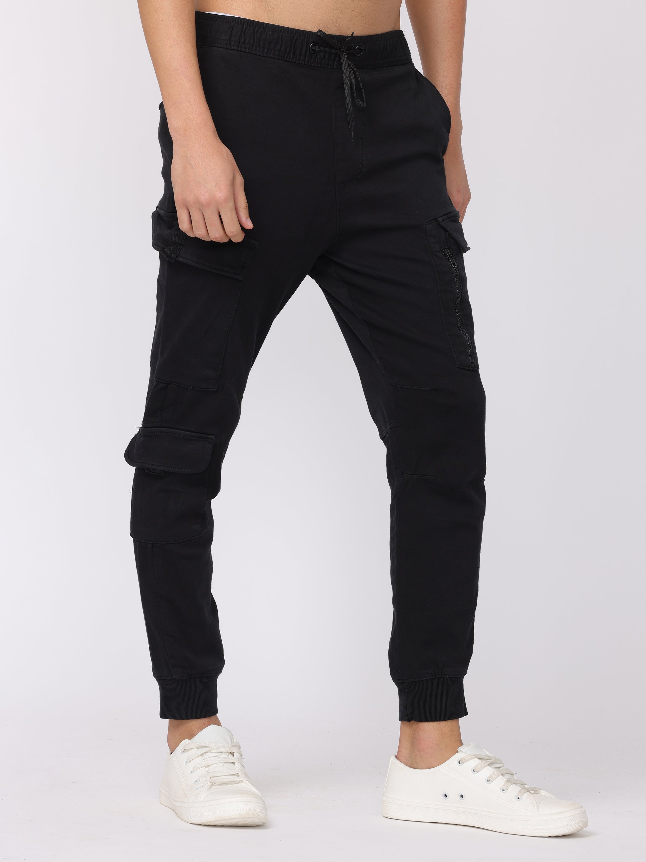 Men Black Regular Fit Cargo Pants