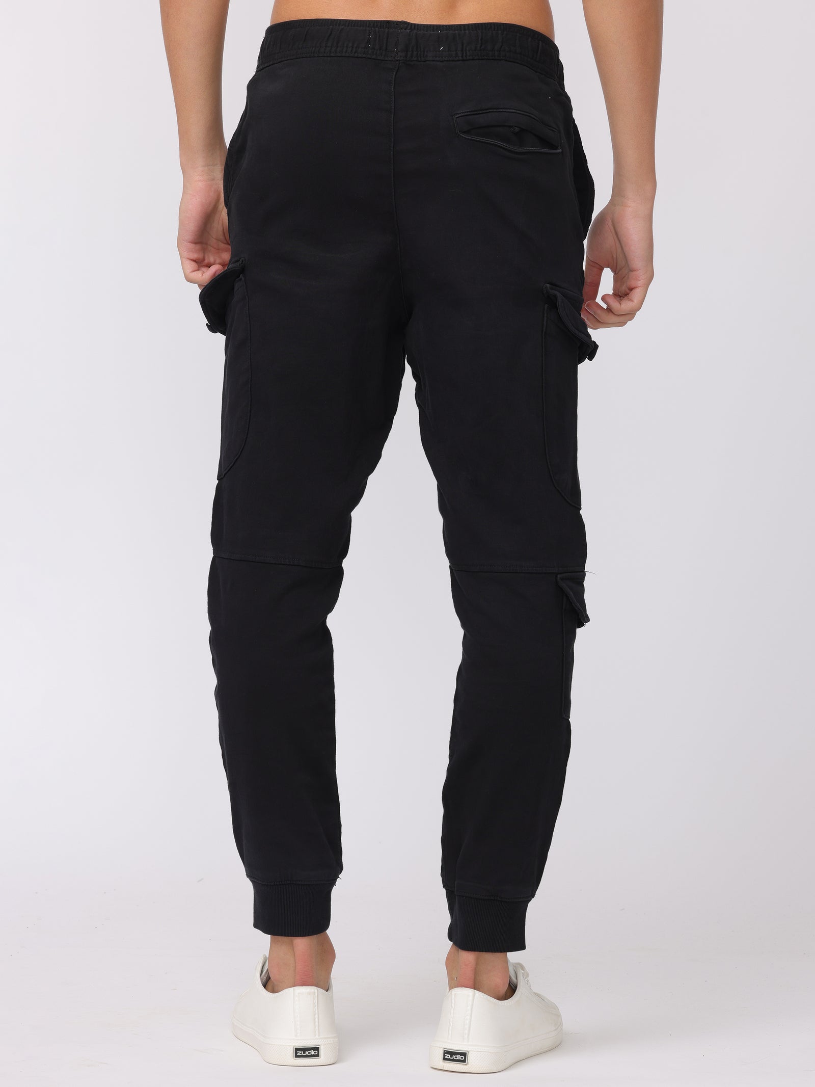 Men Black Regular Fit Cargo Pants