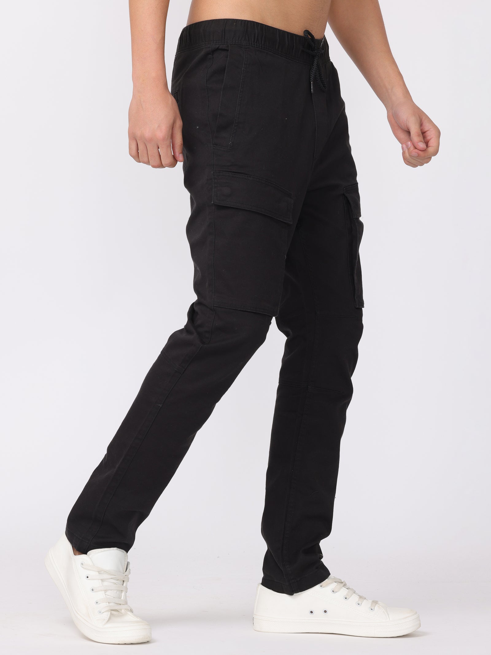 Men Black Regular Fit Cargo Pants