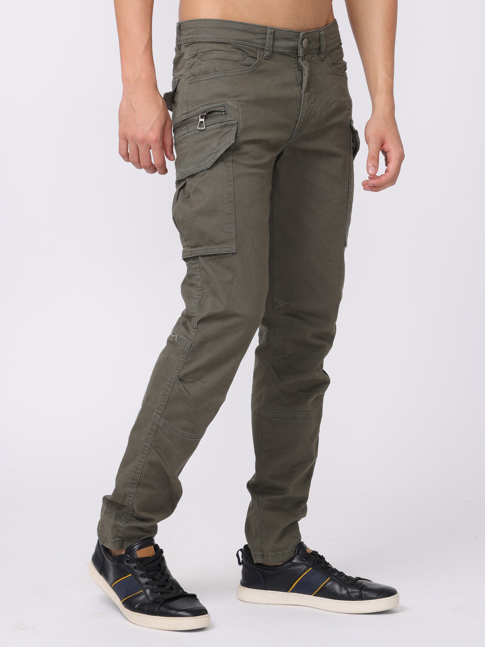 Men Olive Regular Fit Cargo Pants