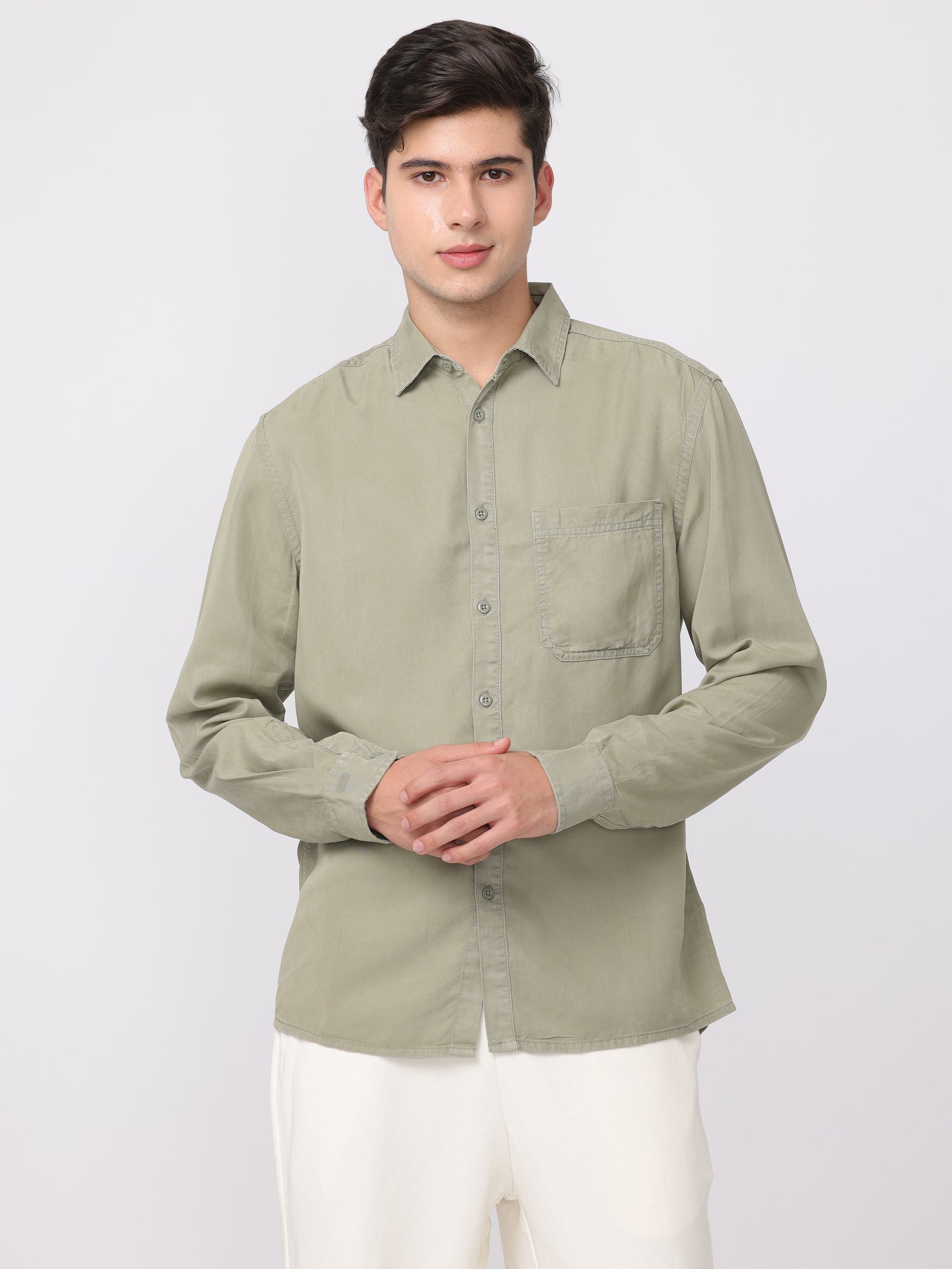 Men Green Regular Fit Cotton Blend Shirt